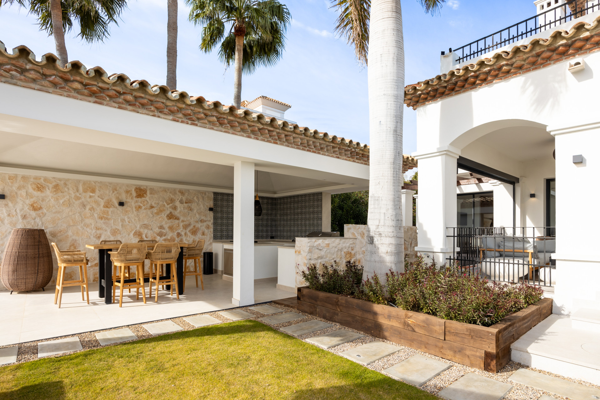 Exquisite Modern Andalusian Masterpiece with Panoramic Sea Views – Los Flamingos, Benahavís · Photo 43