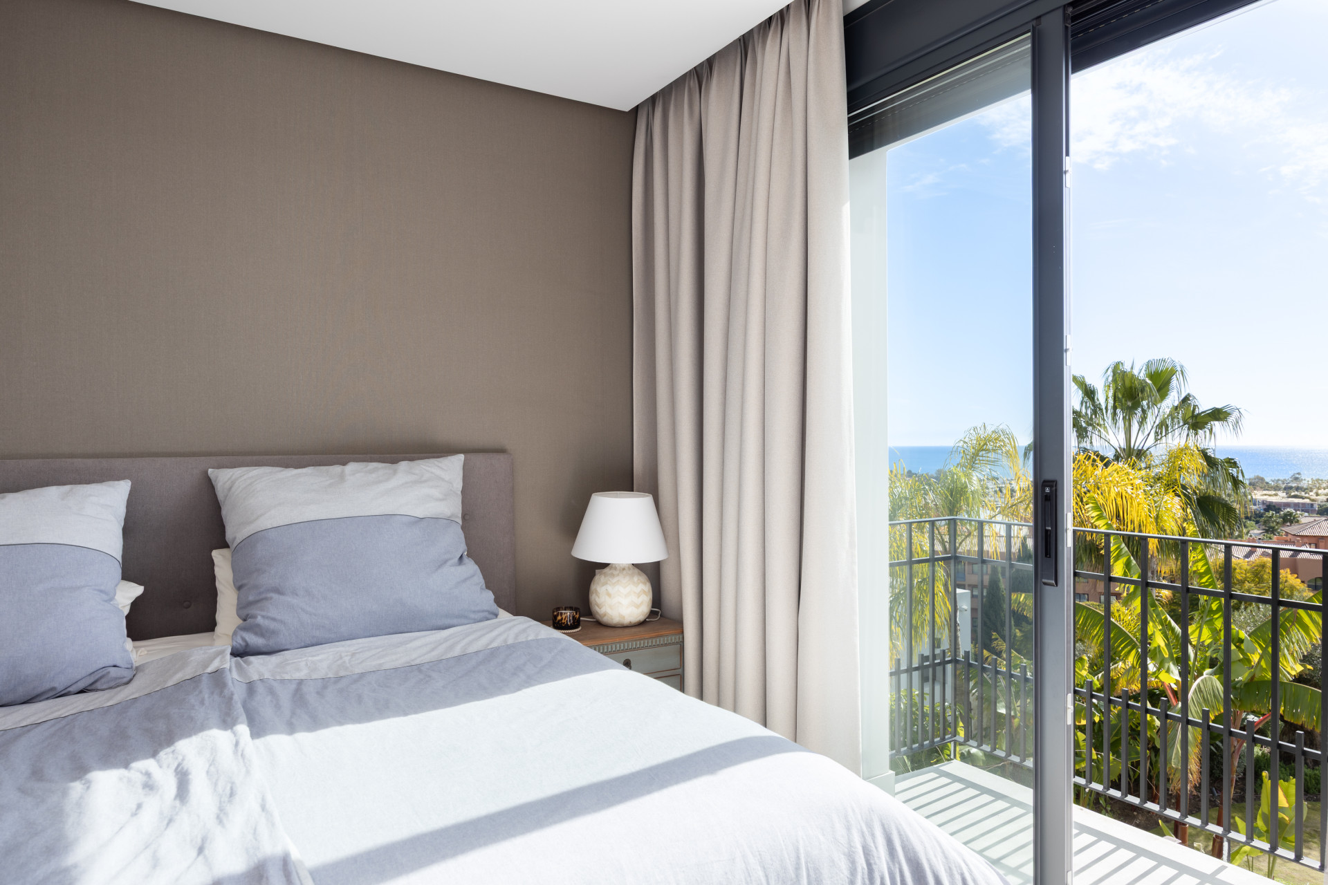 Exquisite Modern Andalusian Masterpiece with Panoramic Sea Views – Los Flamingos, Benahavís · Photo 23