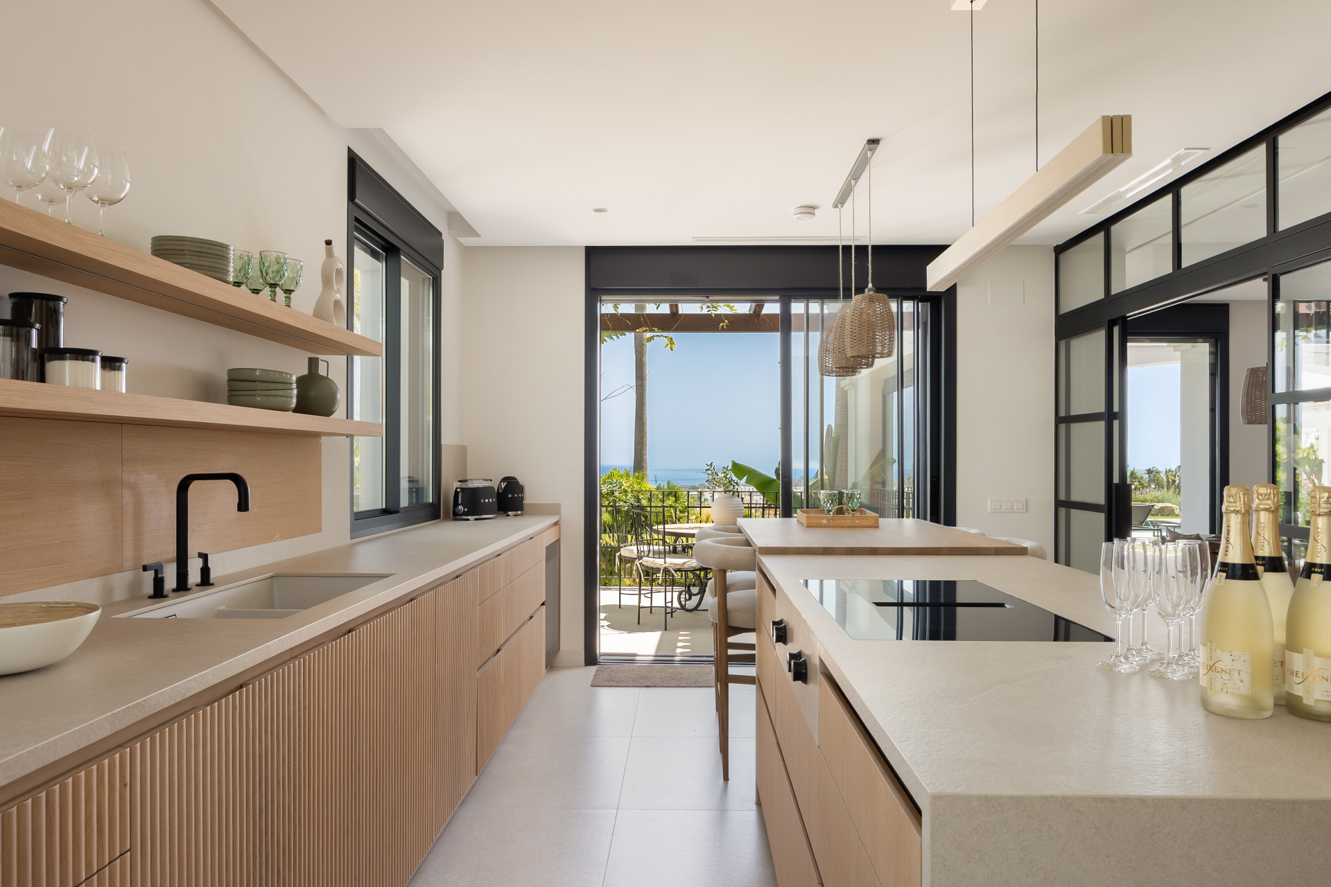 Exquisite Modern Andalusian Masterpiece with Panoramic Sea Views – Los Flamingos, Benahavís · Photo 8