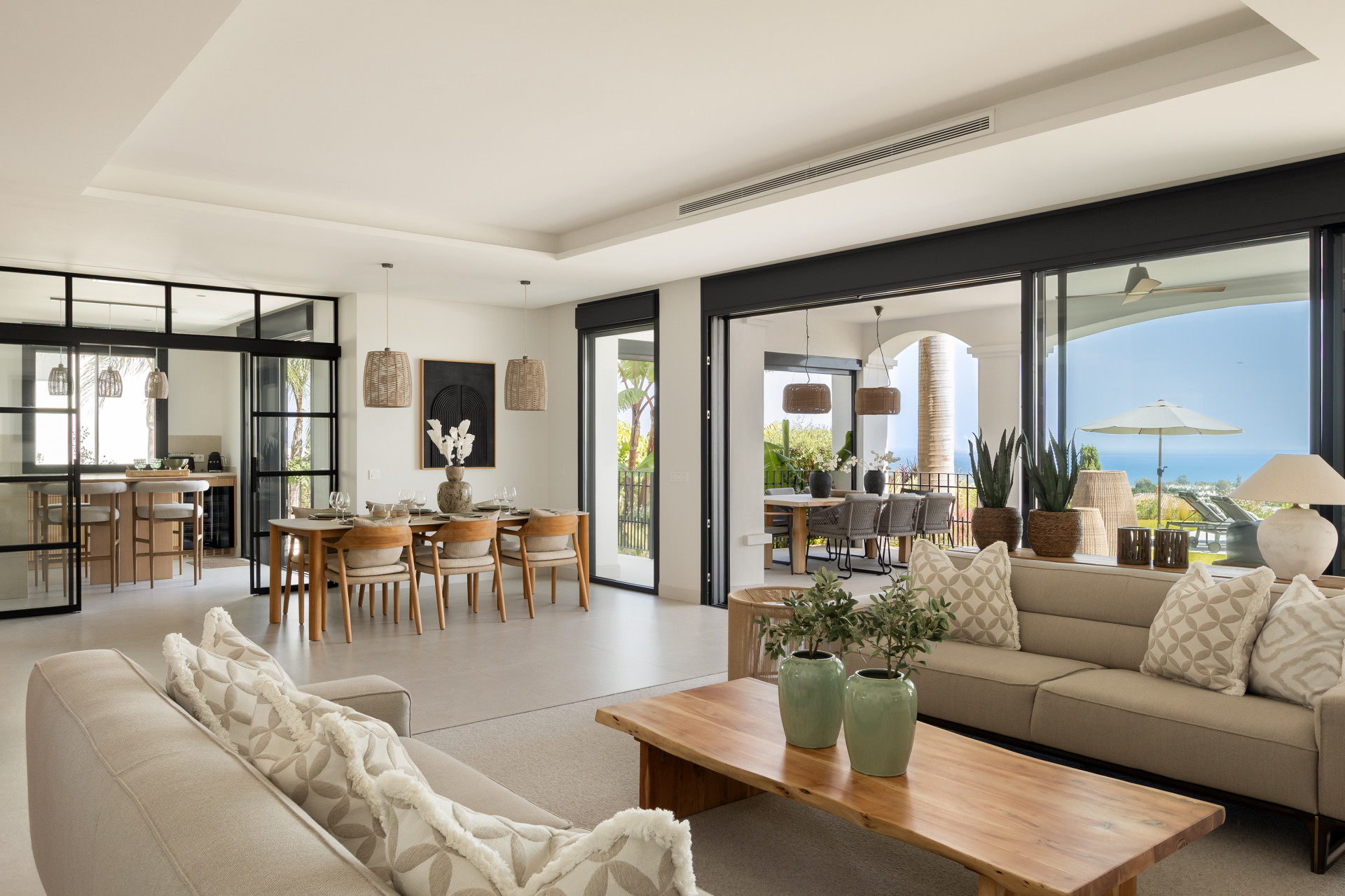 Exquisite Modern Andalusian Masterpiece with Panoramic Sea Views – Los Flamingos, Benahavís · Photo 7