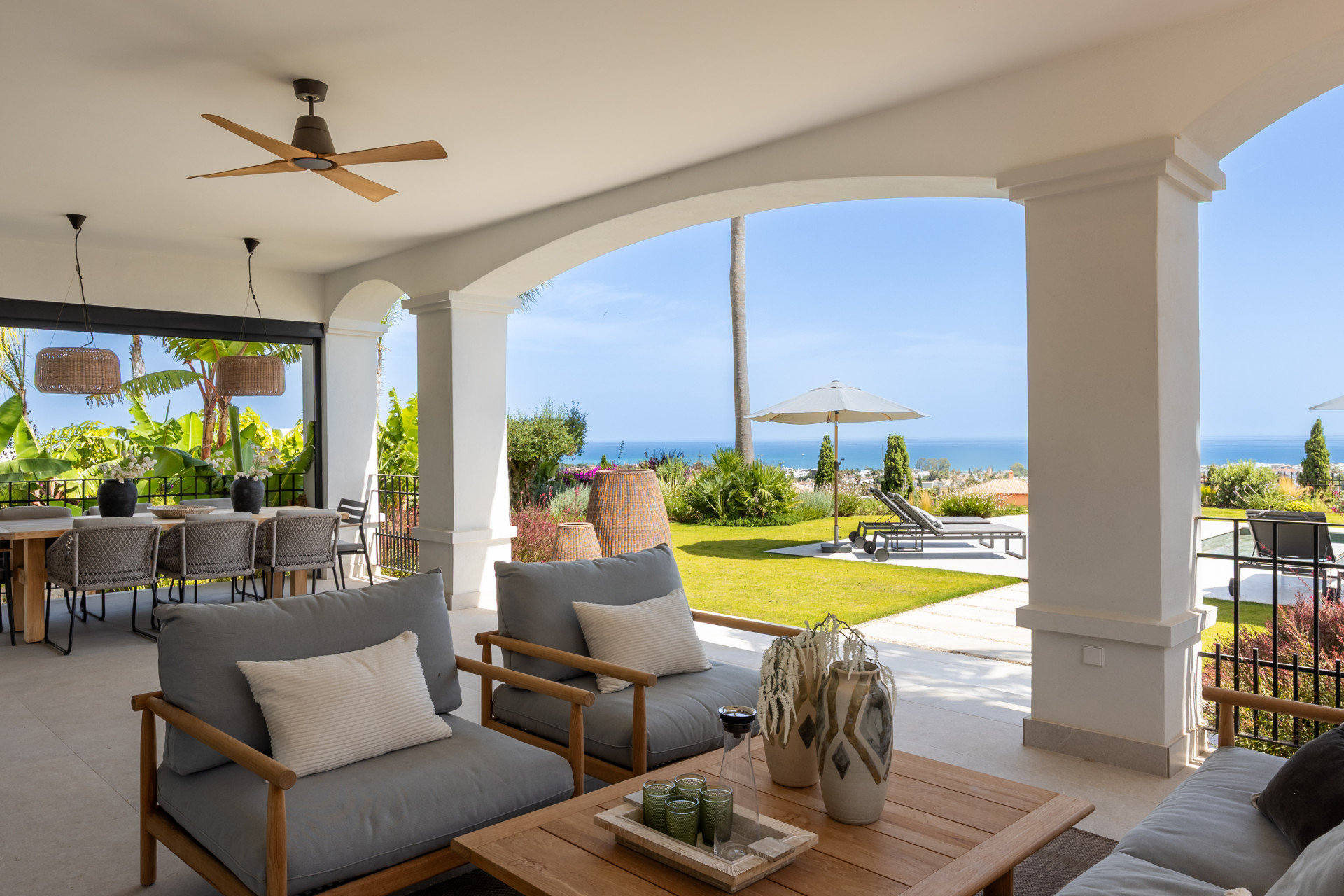 Exquisite Modern Andalusian Masterpiece with Panoramic Sea Views – Los Flamingos, Benahavís · Photo 3