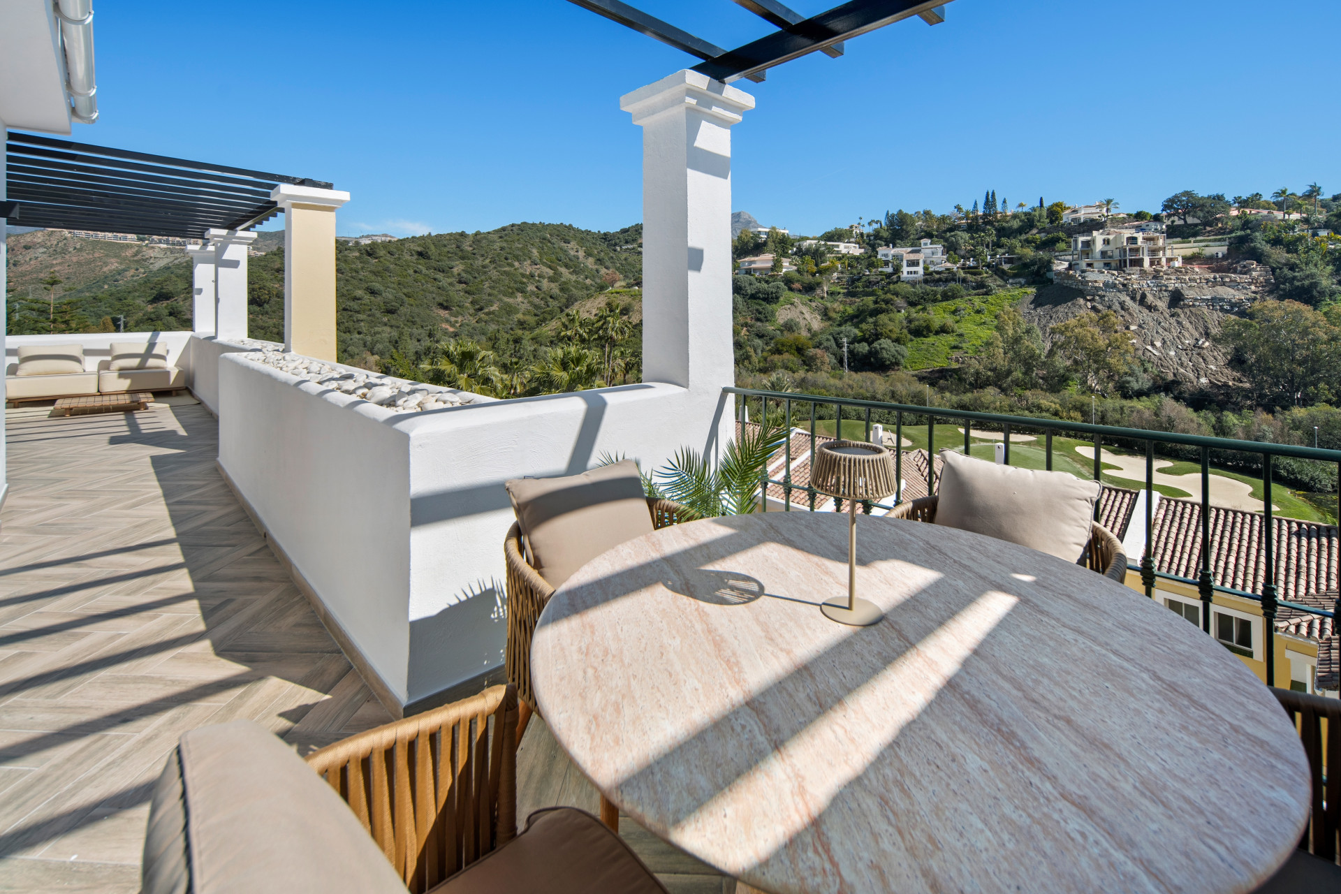Luxury Penthouse with Sea Views – La Quinta · Photo 14