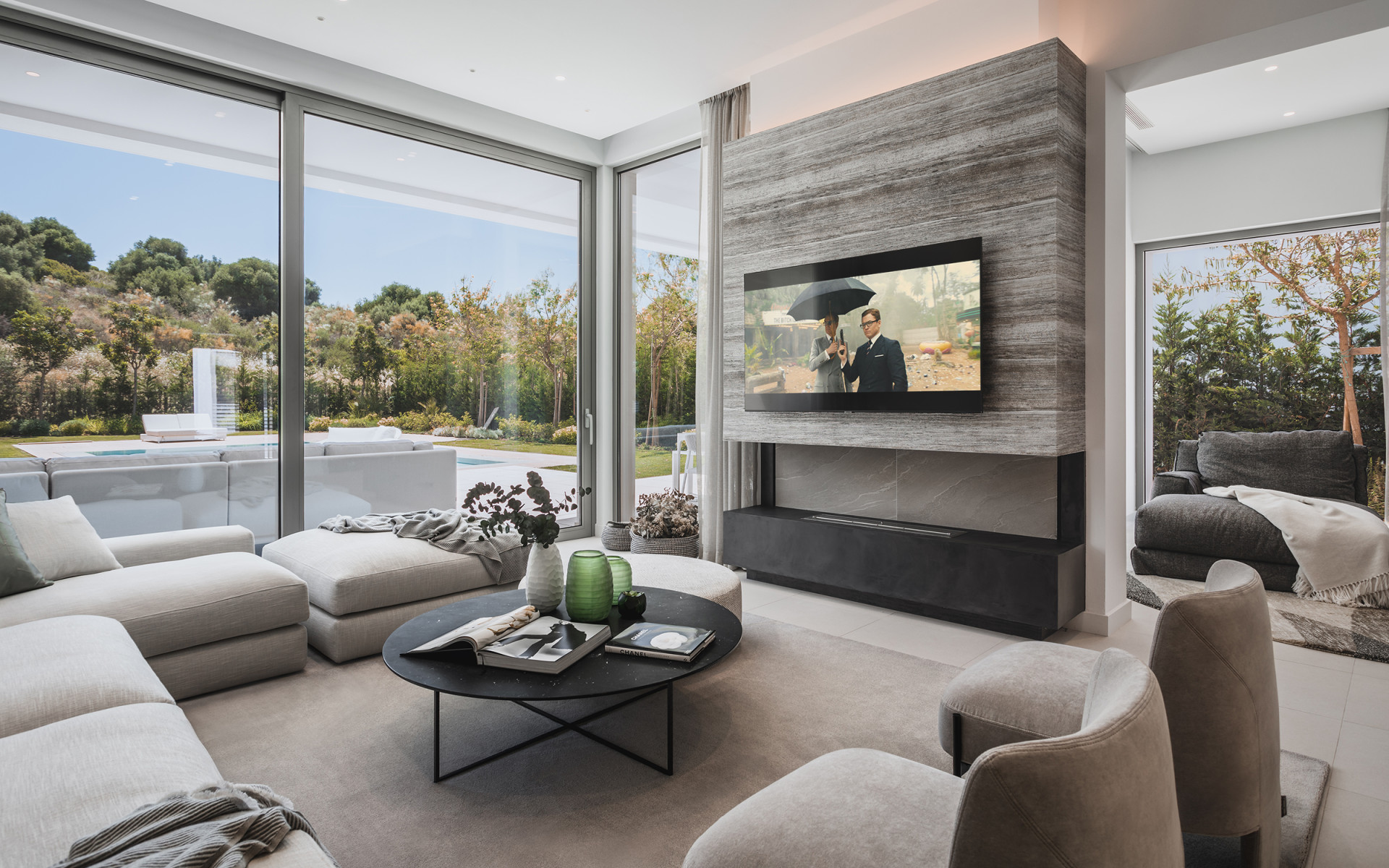 Contemporary Villa for Sale in El Paraíso, New Golden Mile, Marbella · Photo 8