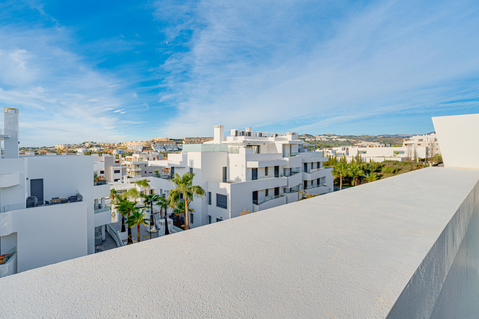 Exceptional four-bedroom townhouse located in an exclusive gated community in La Cala De Mijas · Photo 29