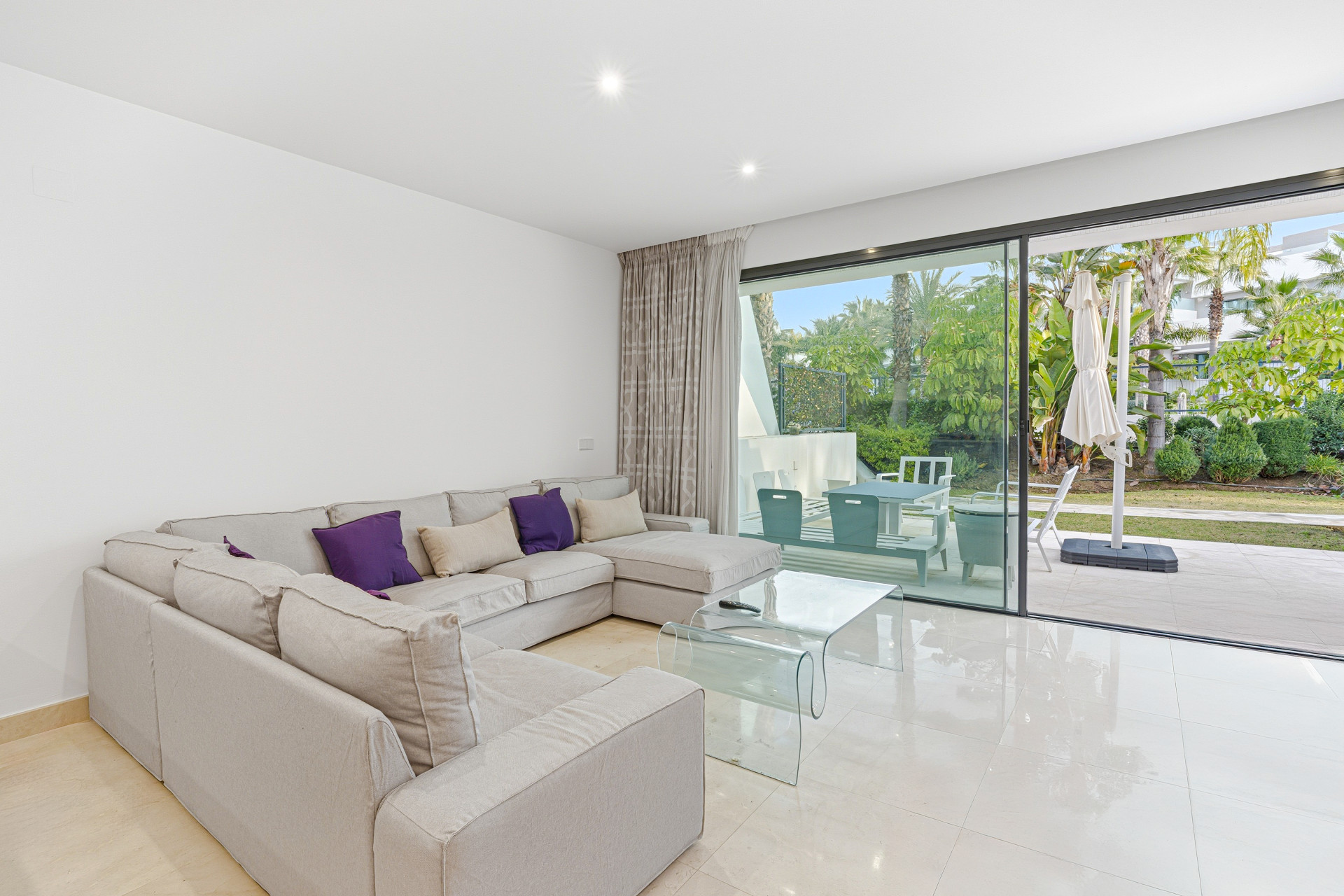 Exceptional four-bedroom townhouse located in an exclusive gated community in La Cala De Mijas · Photo 17
