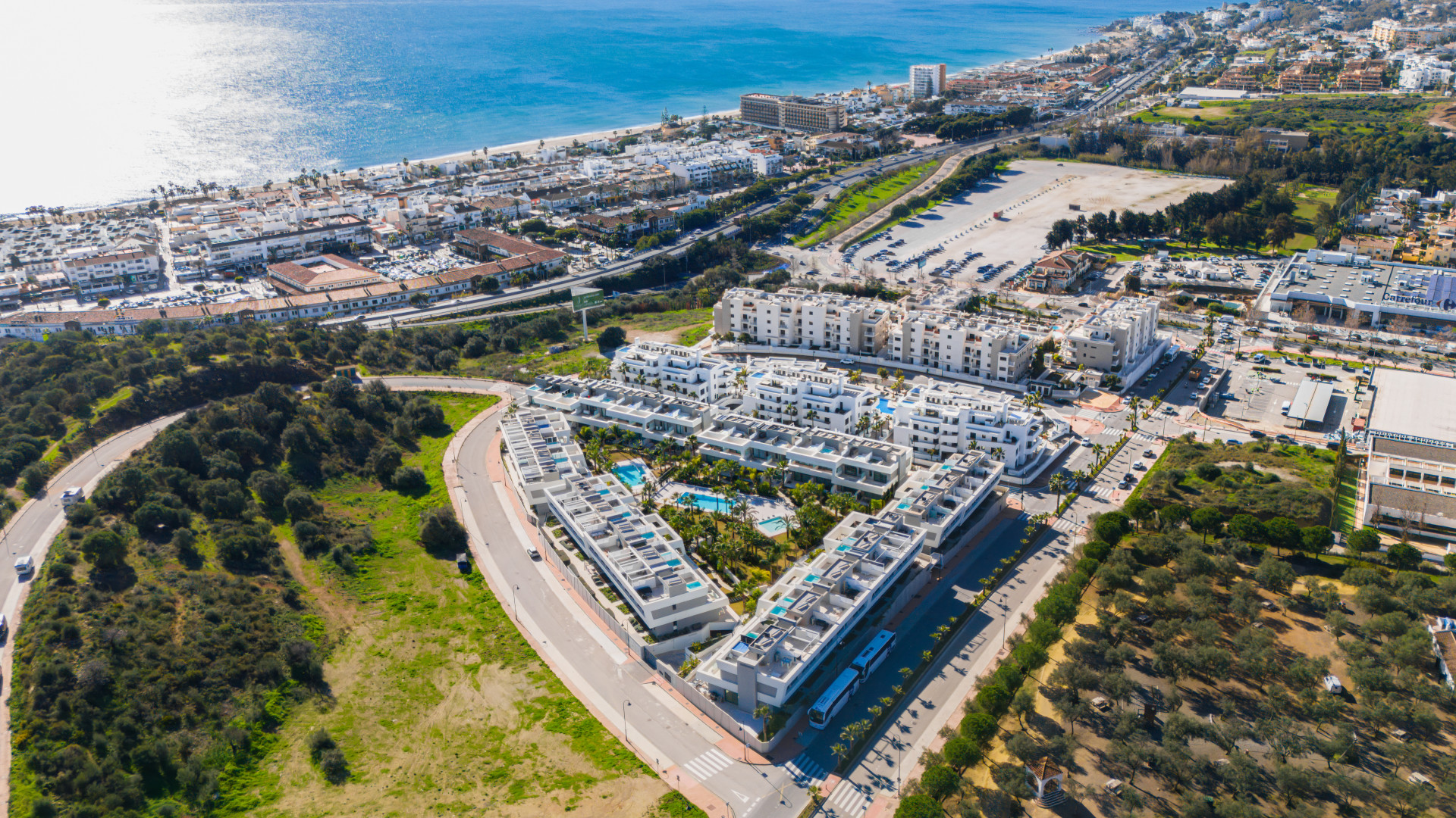 Exceptional four-bedroom townhouse located in an exclusive gated community in La Cala De Mijas · Photo 15
