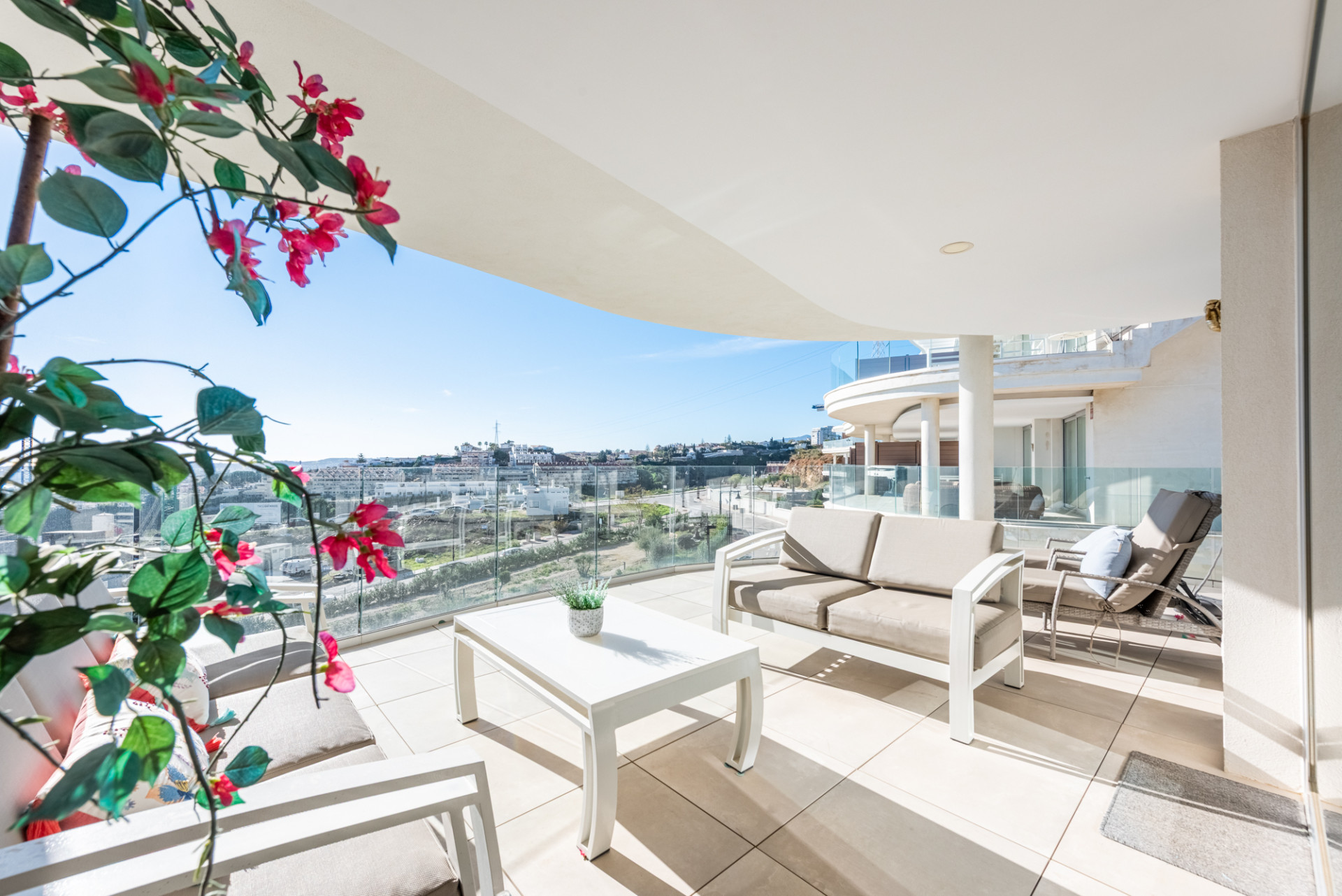 Stylish 2 bedrooms apartment with terrace and sea  views in Panoramica, El Higueron with Tourist Licence · Photo 10