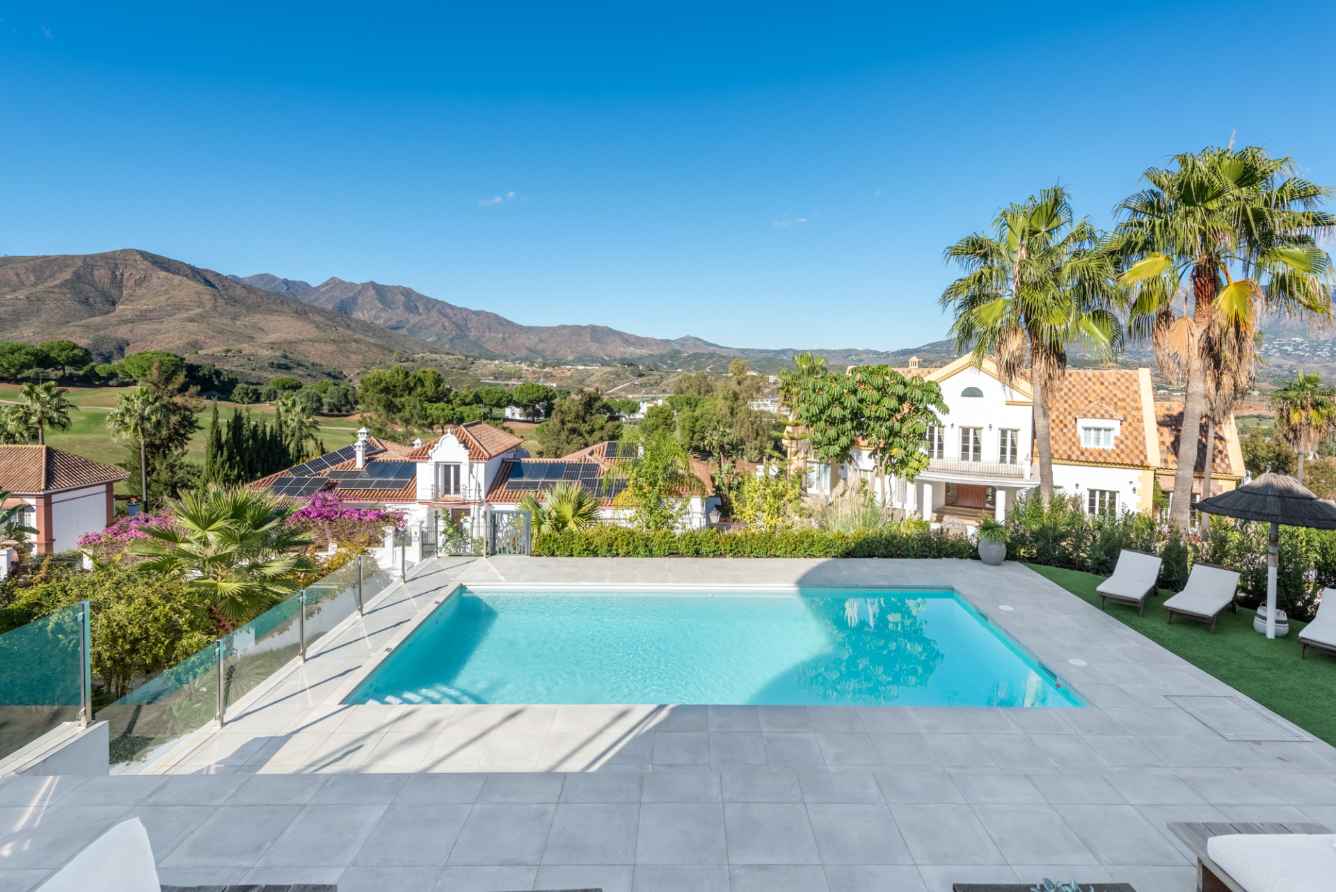 Exclusive Golf Lifestyle Villa with Panoramic Views in La Cala Golf · Photo 35