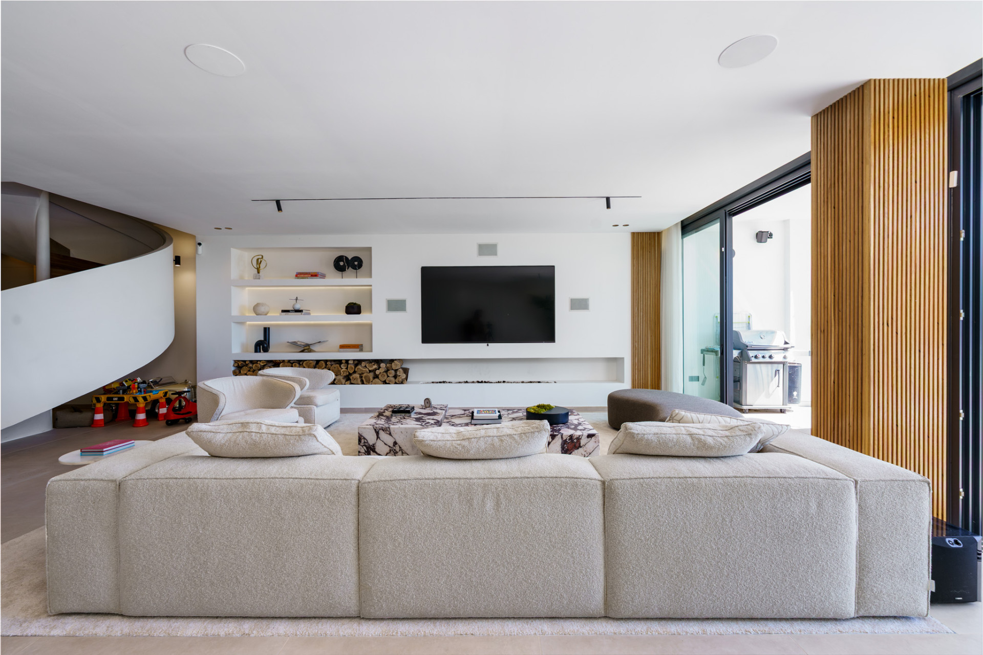 Elegant Renovated Townhouse on Frontline La Quinta Golf with Spectacular Views · Photo 10