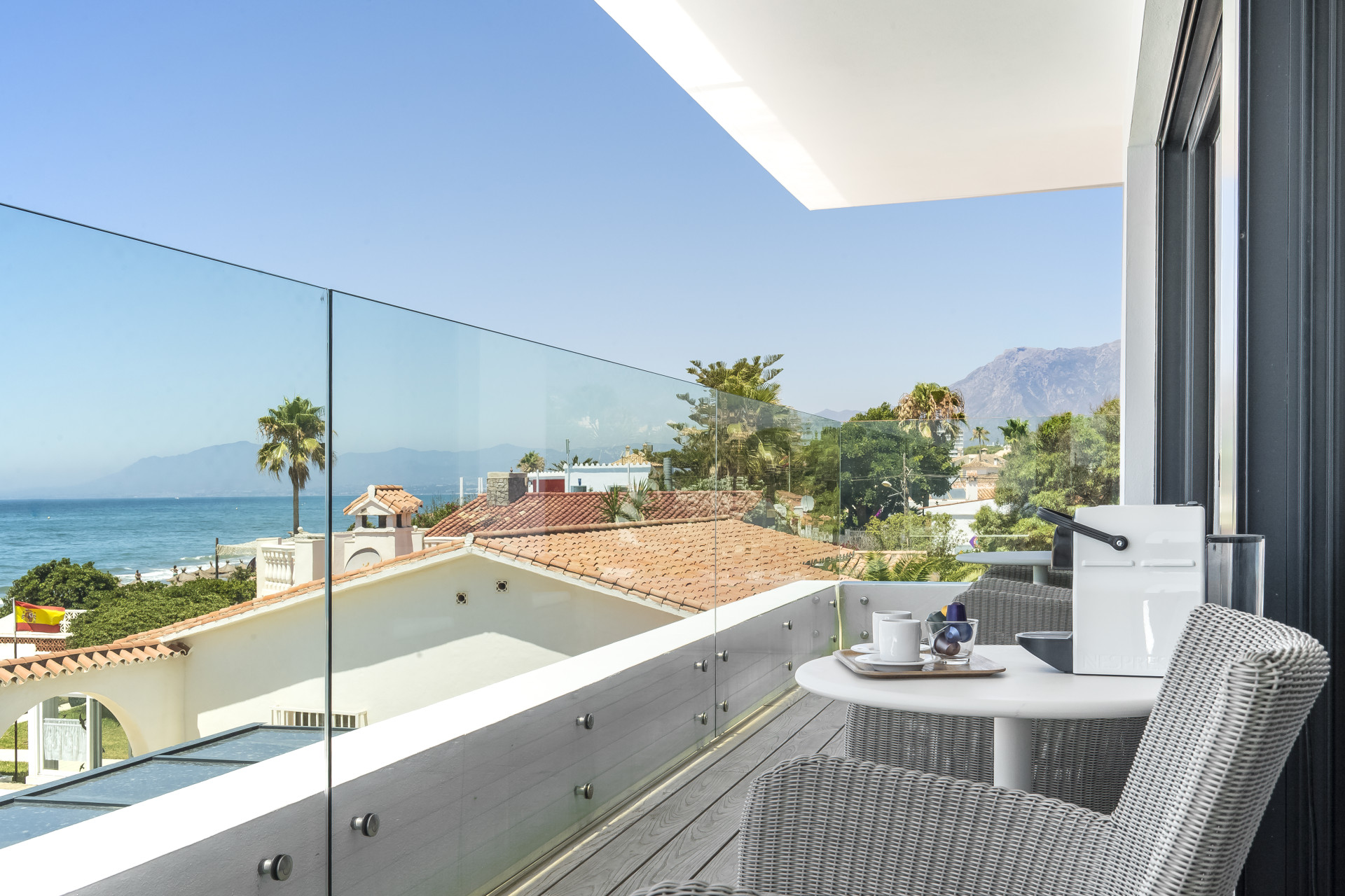 Spectacular South-East Facing Beachfront Villa with Direct Sea Access in Costabella, Marbella · Photo 13