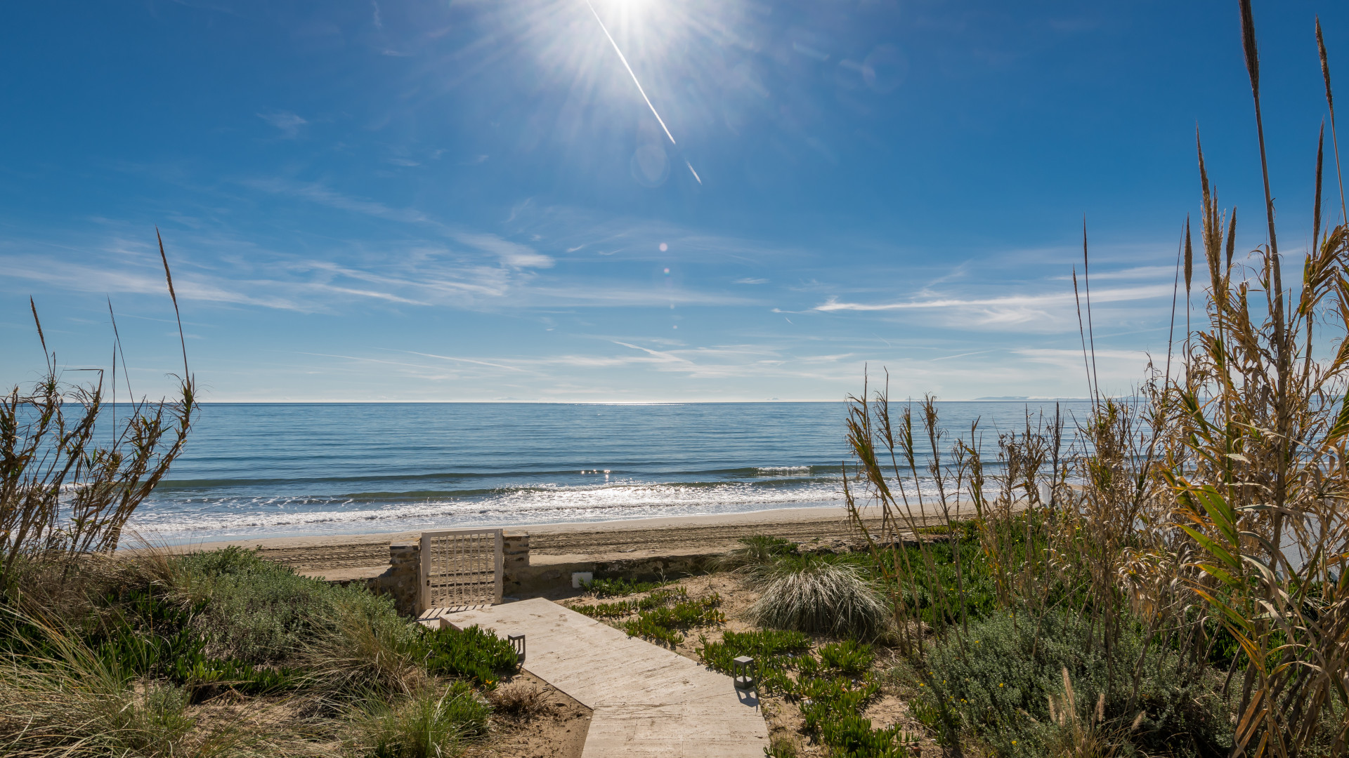 Spectacular South-East Facing Beachfront Villa with Direct Sea Access in Costabella, Marbella · Photo 30