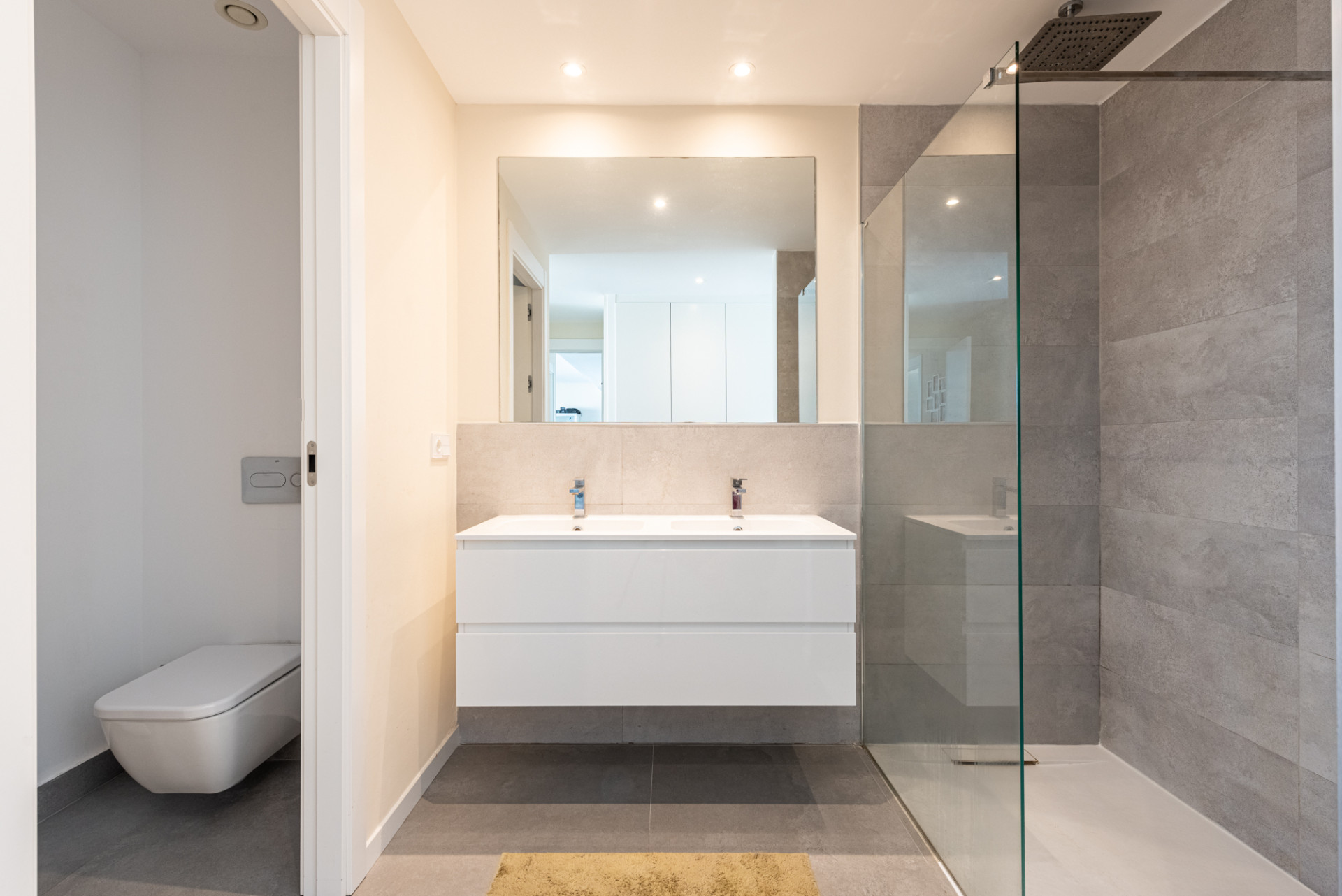 Modern Elegance with Sea and urban views over Fuengirola with turist license · Photo 13