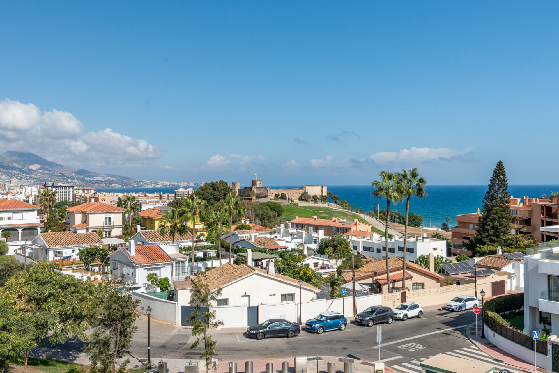 Modern Elegance with Sea and urban views over Fuengirola with turist license · Photo 27