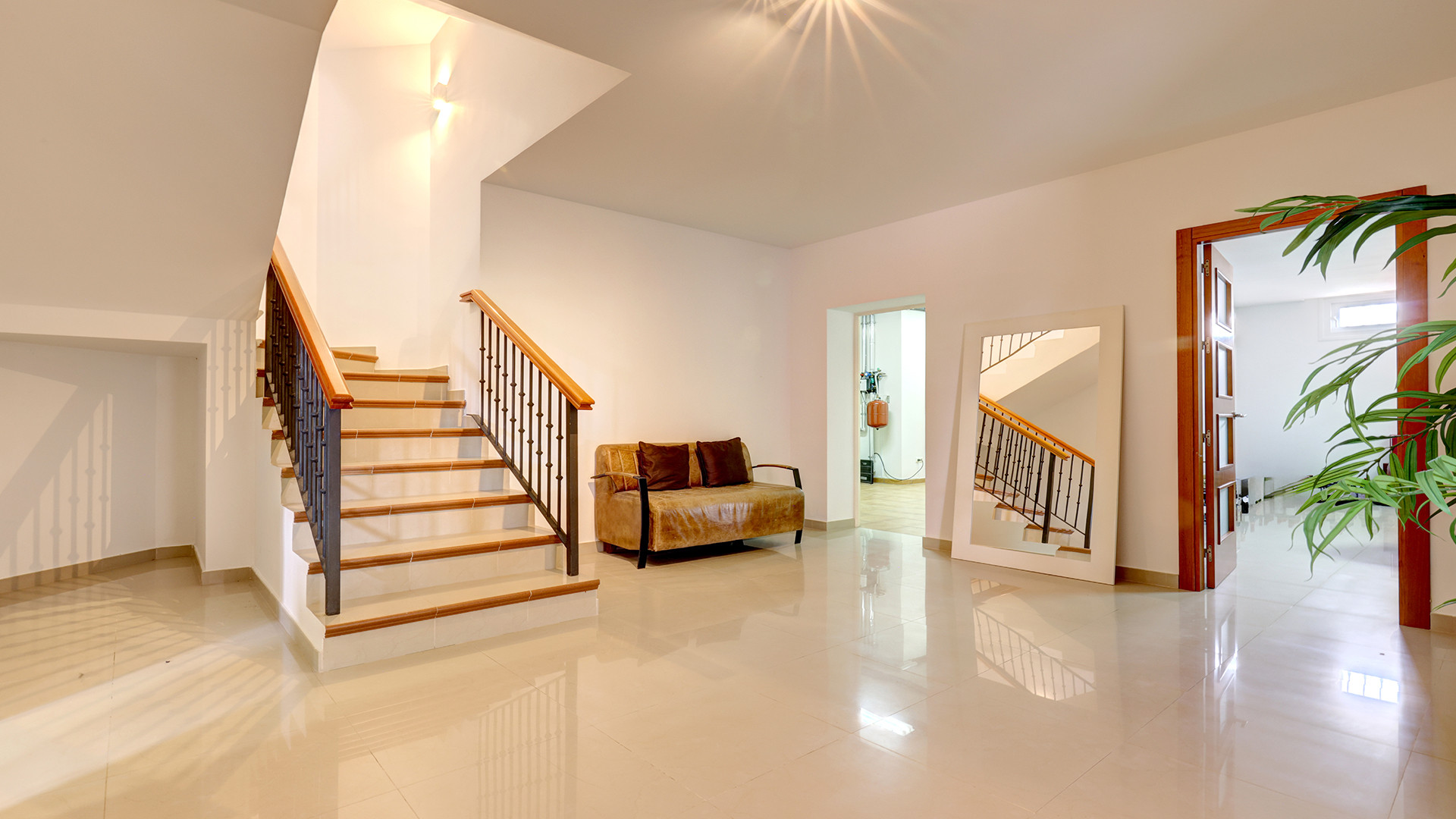 Elegant 4-Bedroom Villa with Panoramic Sea Views in La Paloma, Manilva · Photo 34
