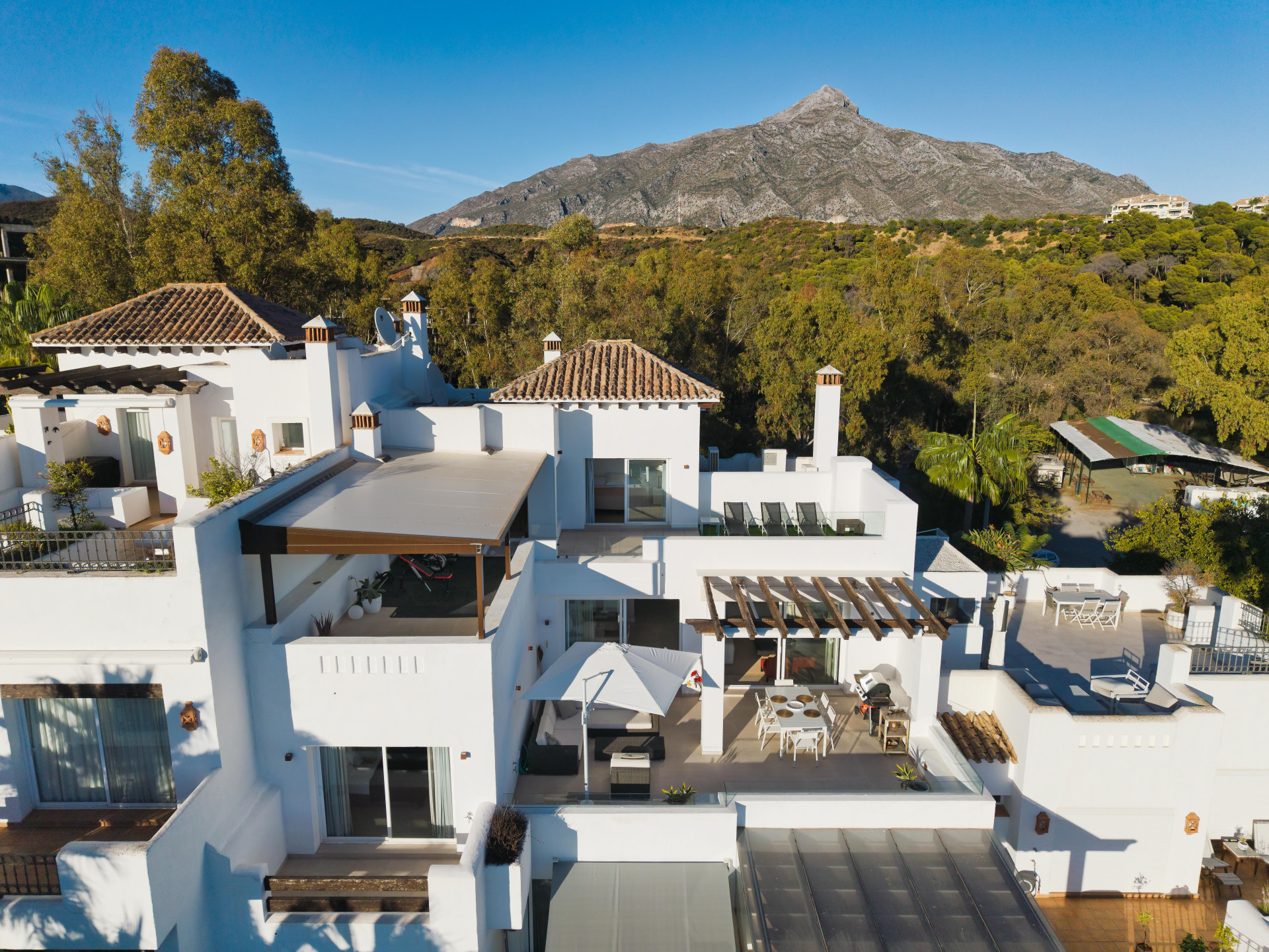 Elegant duplex penthouse in Aloha, Marbella with 3 bedrooms · Photo 29