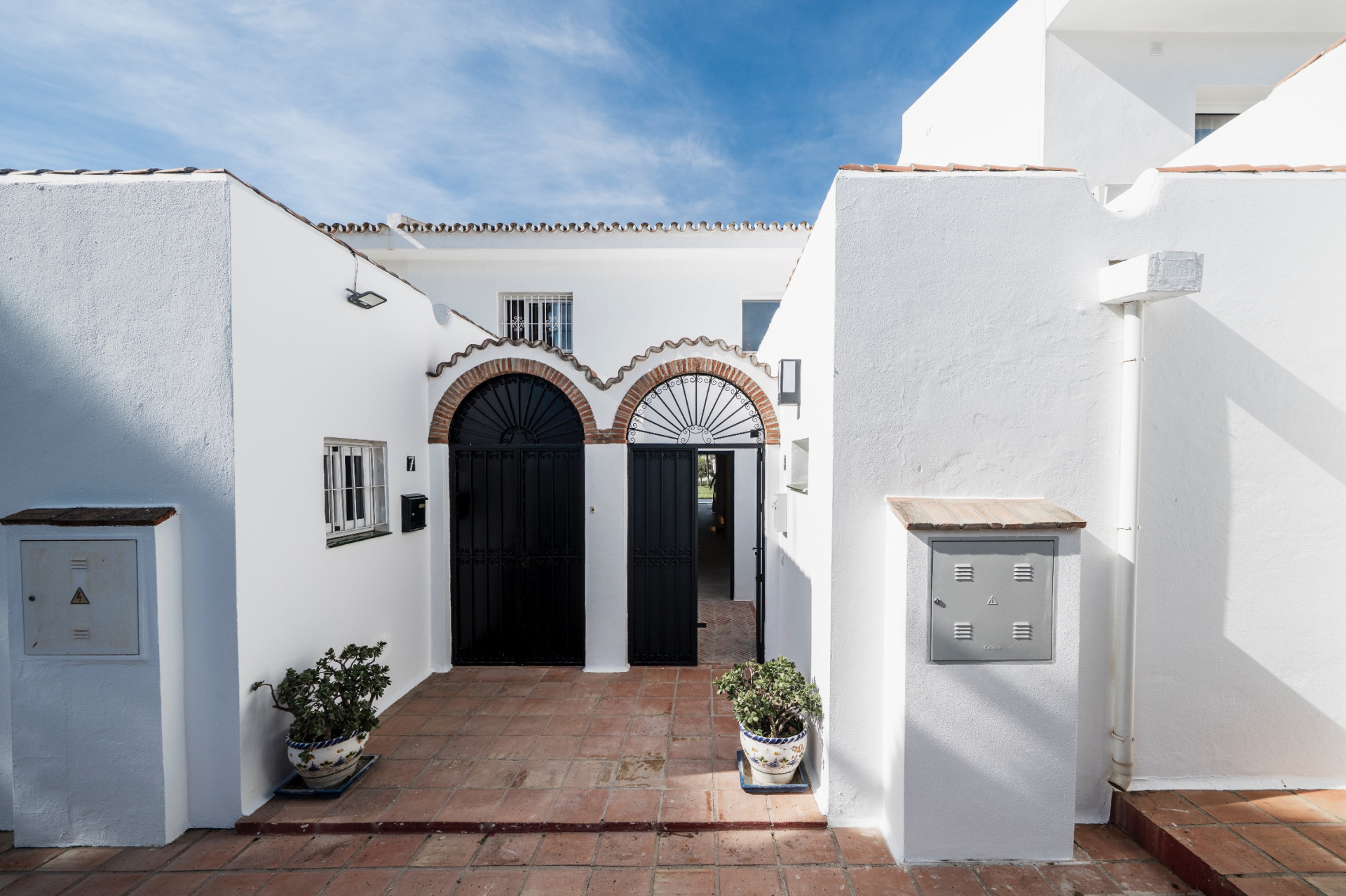 Elegant Renovated Townhouse in La Rinconada, Nueva Andalucía · Photo 37
