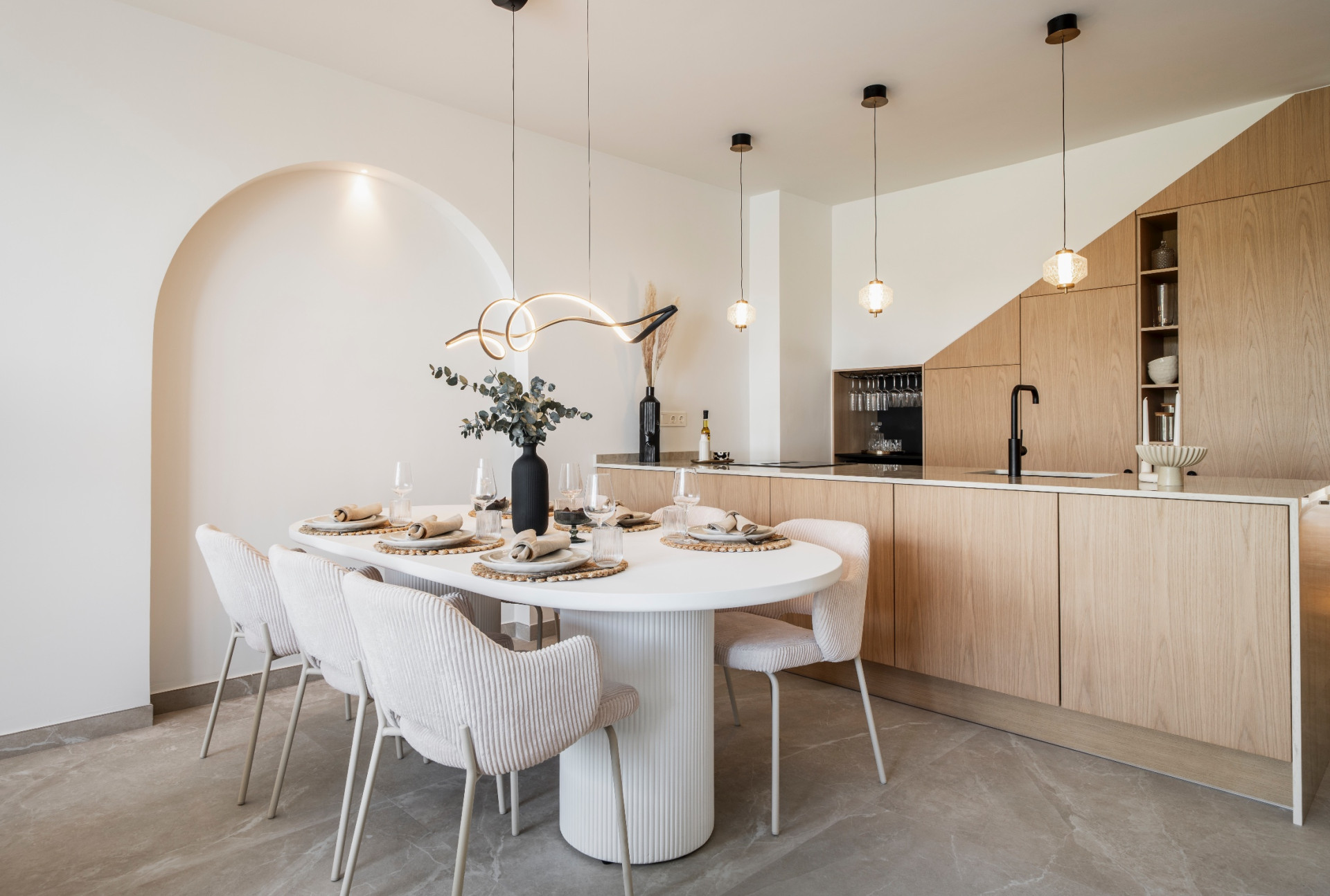 Elegant Renovated Townhouse in La Rinconada, Nueva Andalucía · Photo 17
