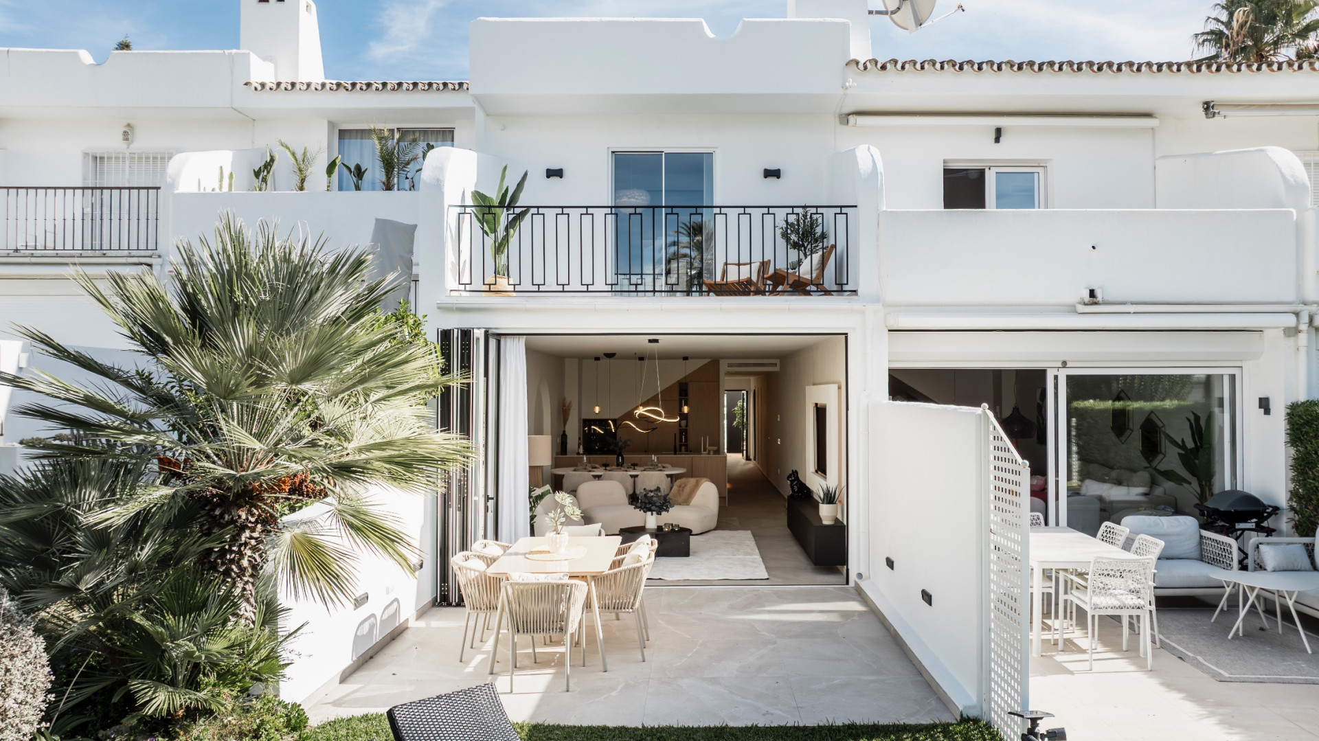 Elegant Renovated Townhouse in La Rinconada, Nueva Andalucía · Photo 39