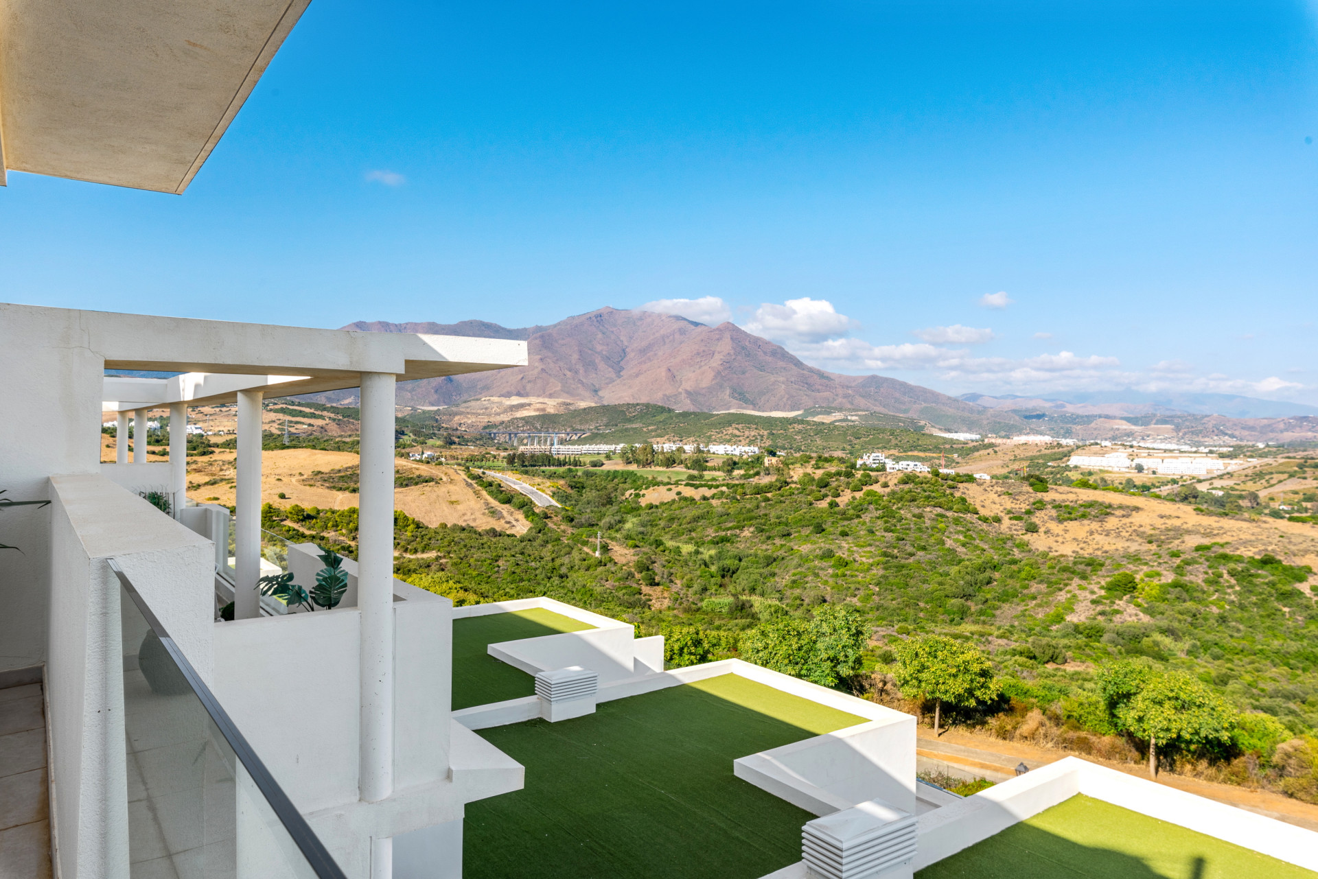 2-Bed Apartment with breathtaking views – Finca Cortesin, Costa del Sol · Photo 33