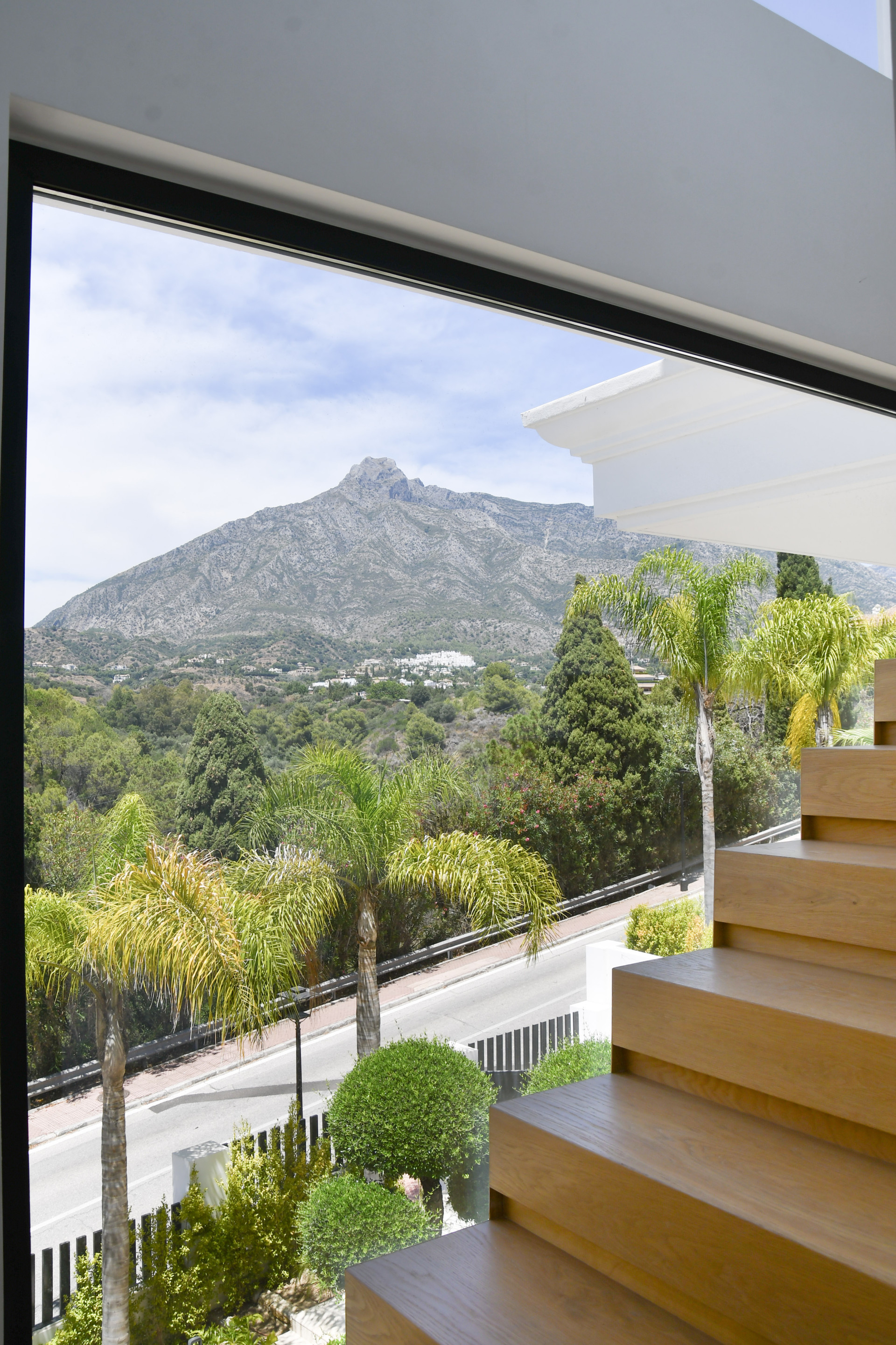 EXCLUSIVE DETACHED VILLAS IN LOMAS DE MARBELLA CLUB · Photo 16