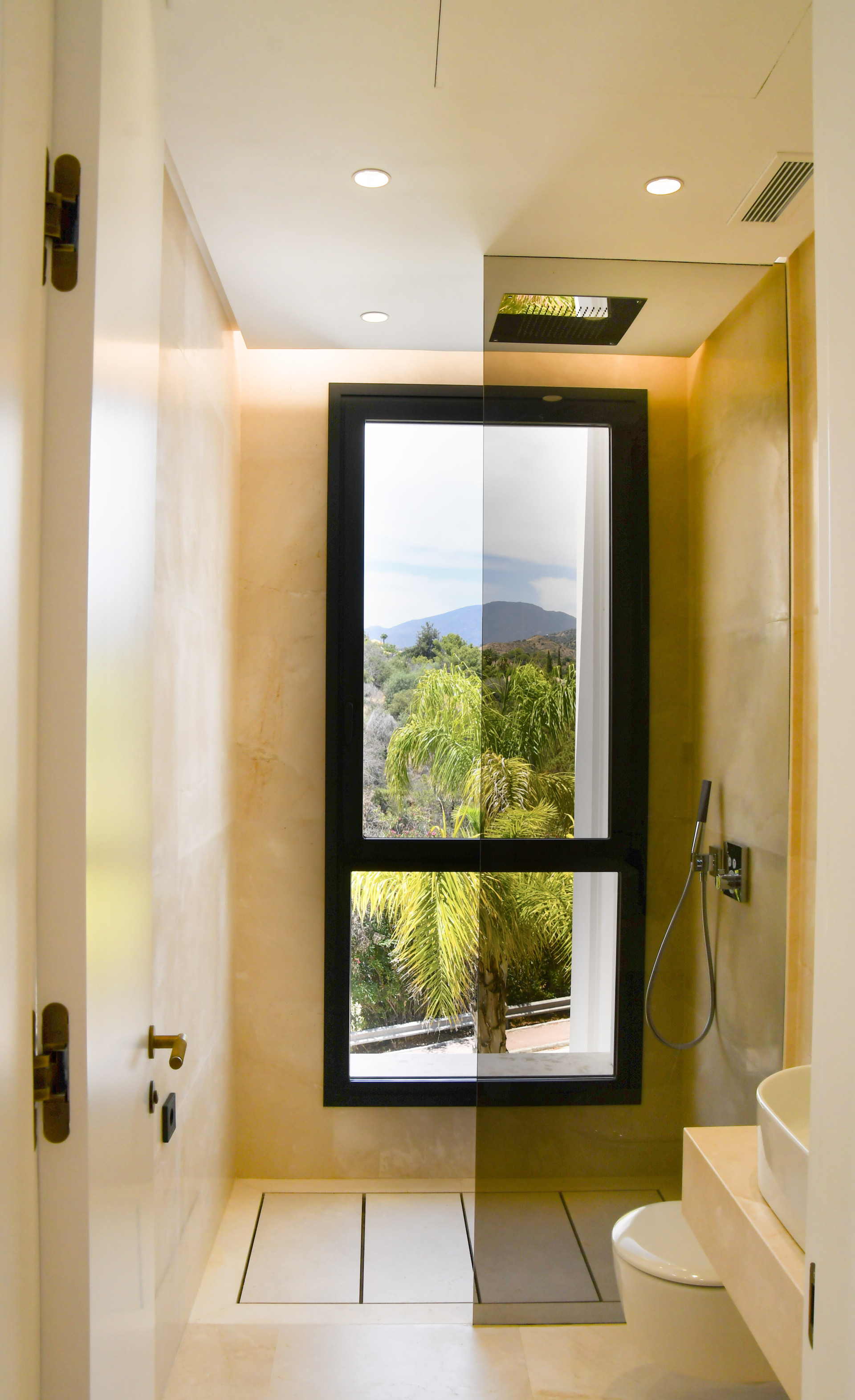 EXCLUSIVE DETACHED VILLAS IN LOMAS DE MARBELLA CLUB · Photo 15