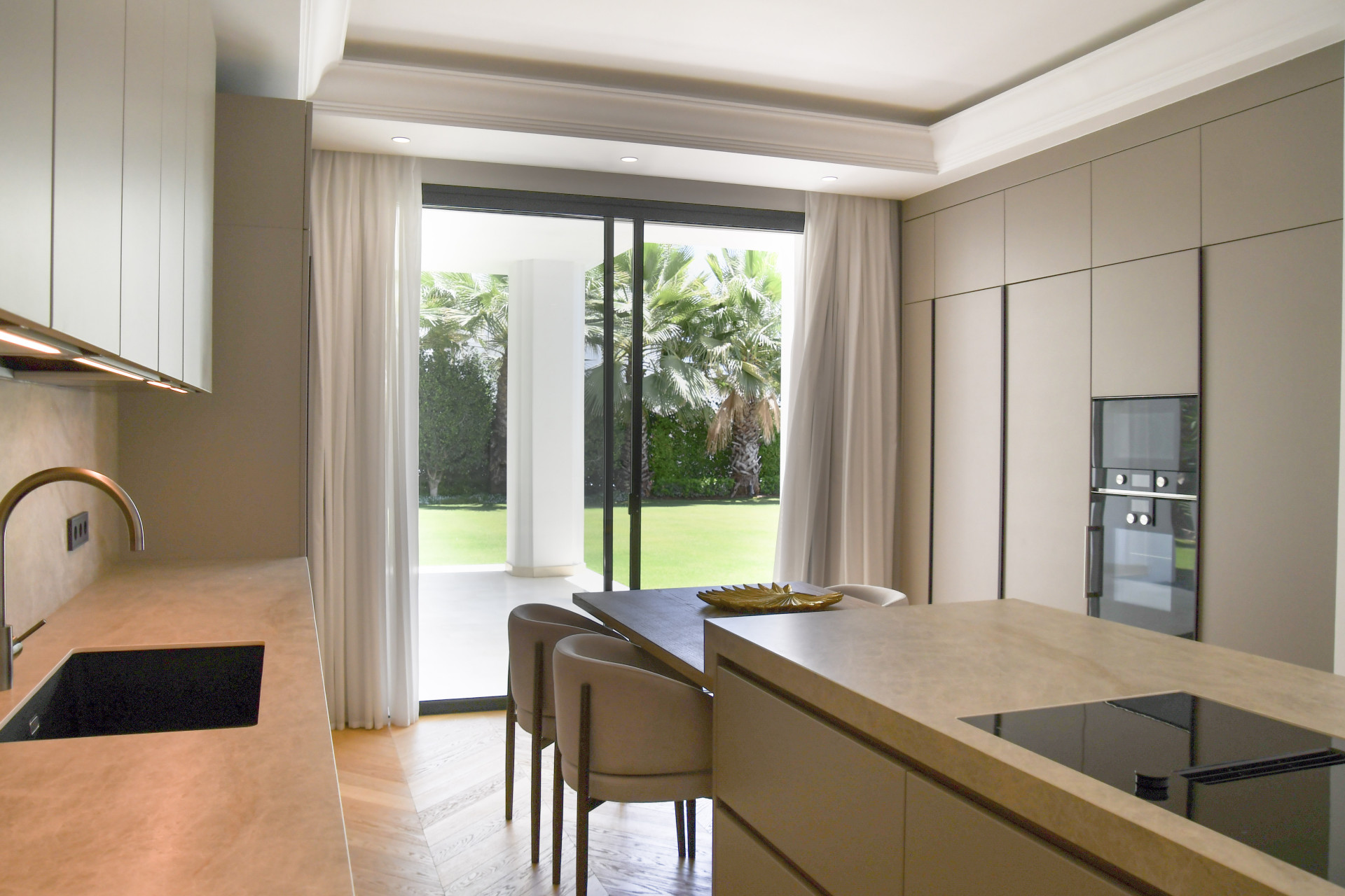 EXCLUSIVE DETACHED VILLAS IN LOMAS DE MARBELLA CLUB · Photo 8