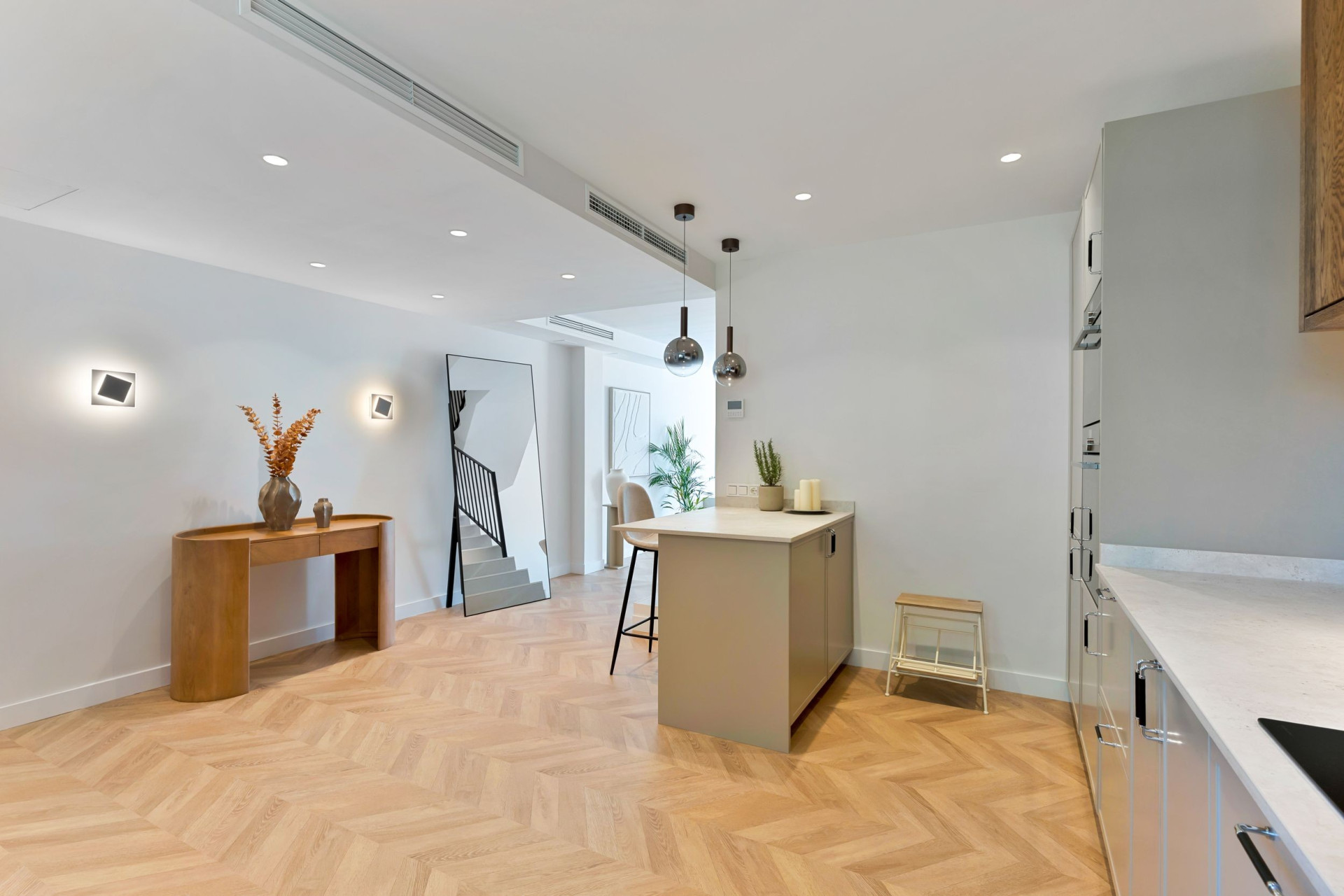 Modern Elegance in the Heart of Nagüeles · Photo 11
