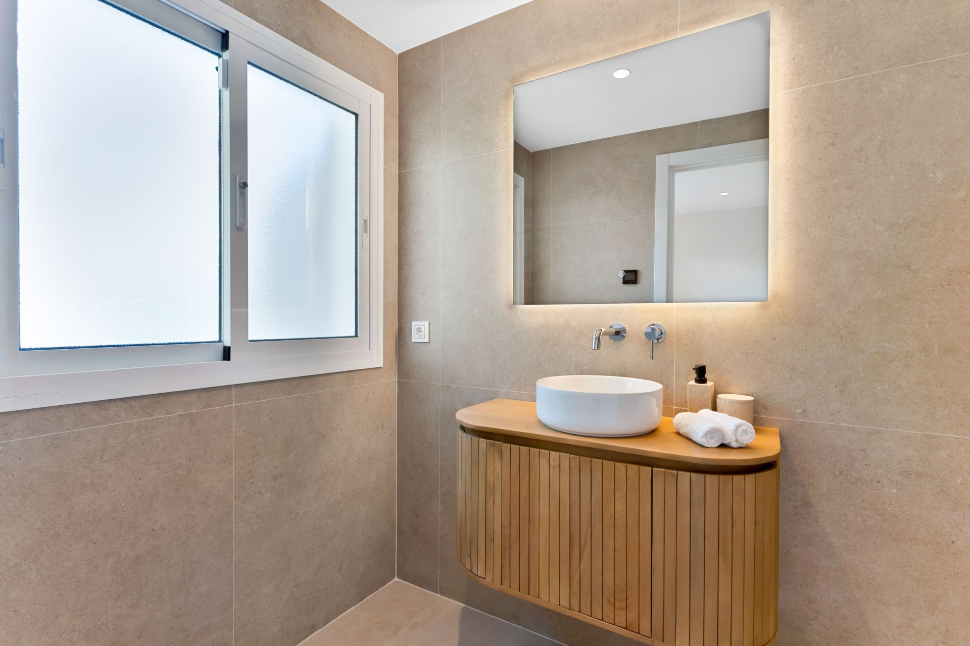 Modern Elegance in the Heart of Nagüeles · Photo 13