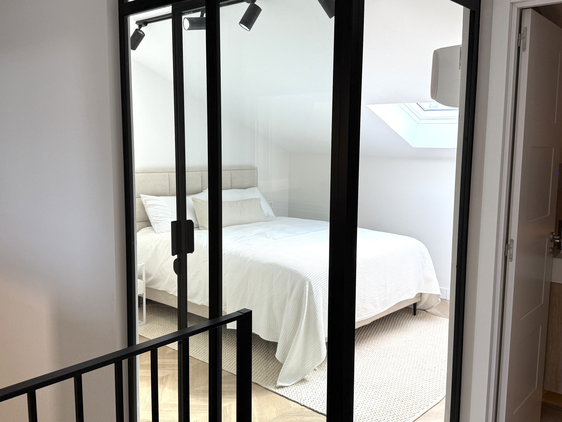Modern Elegance in the Heart of Nagüeles · Photo 18