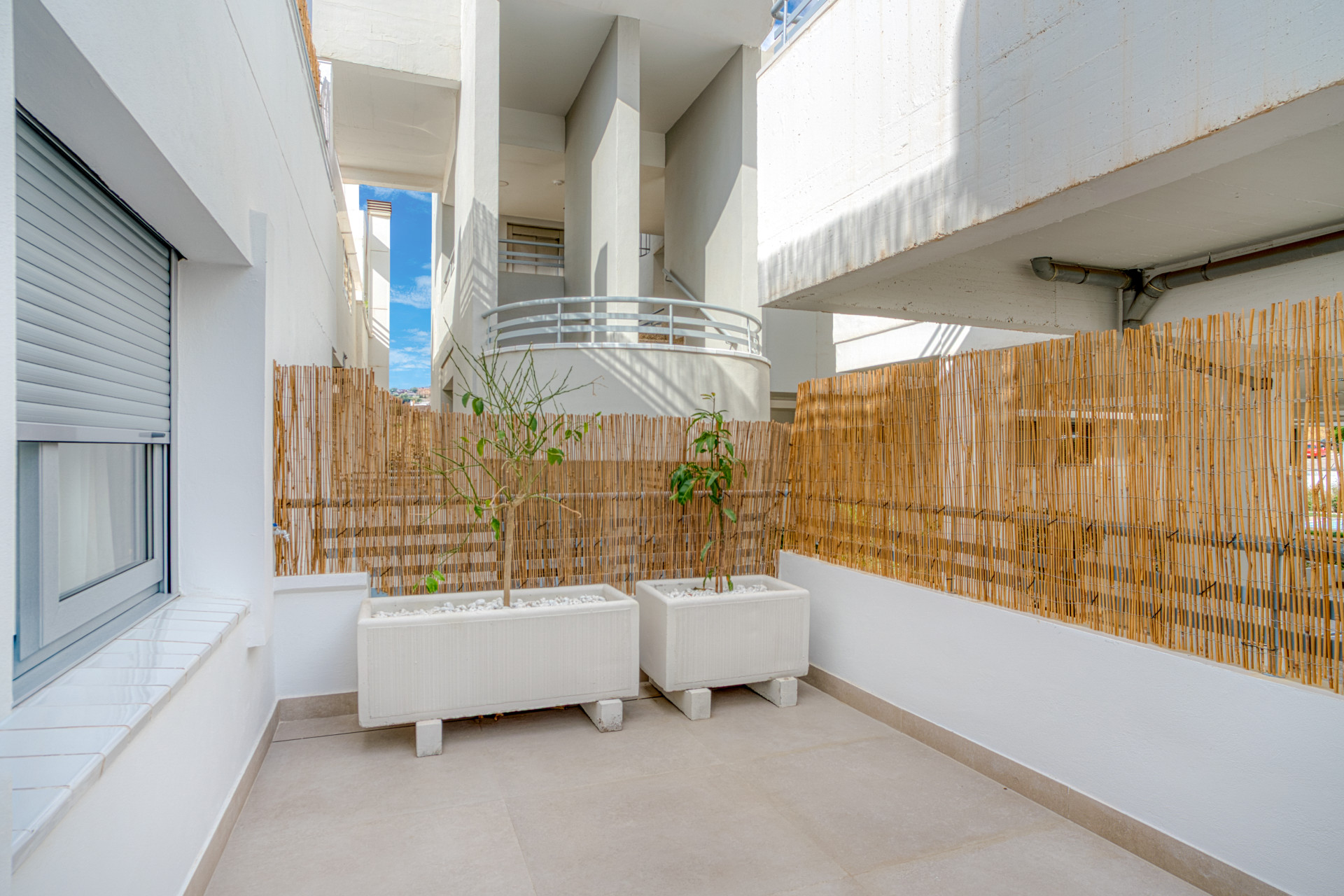 Fantastic east-facing duplex penthouse with solarium and stunning sunset views in La Cala Golf Resort, Mijas Costa · Photo 20
