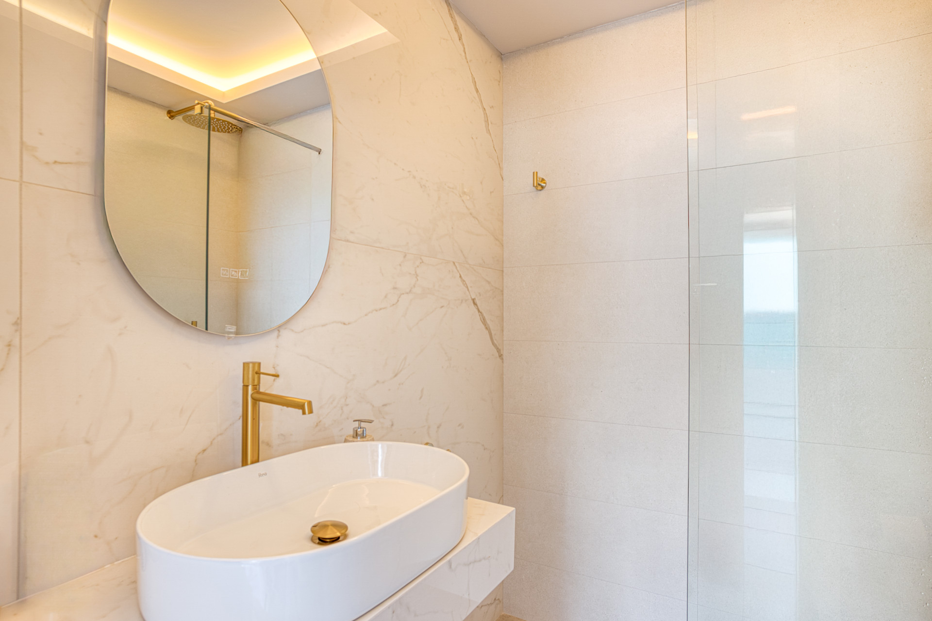 Fantastic east-facing duplex penthouse with solarium and stunning sunset views in La Cala Golf Resort, Mijas Costa · Photo 24