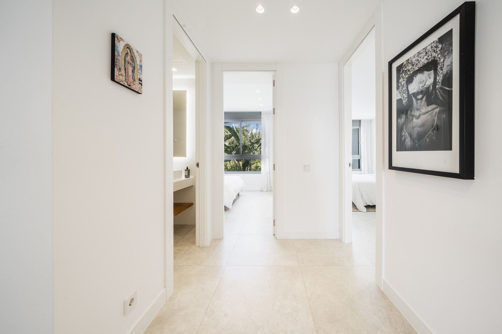 Luxury Ground Floor Apartment with Garden and Partial Sea Views in Marbella East · Photo 34