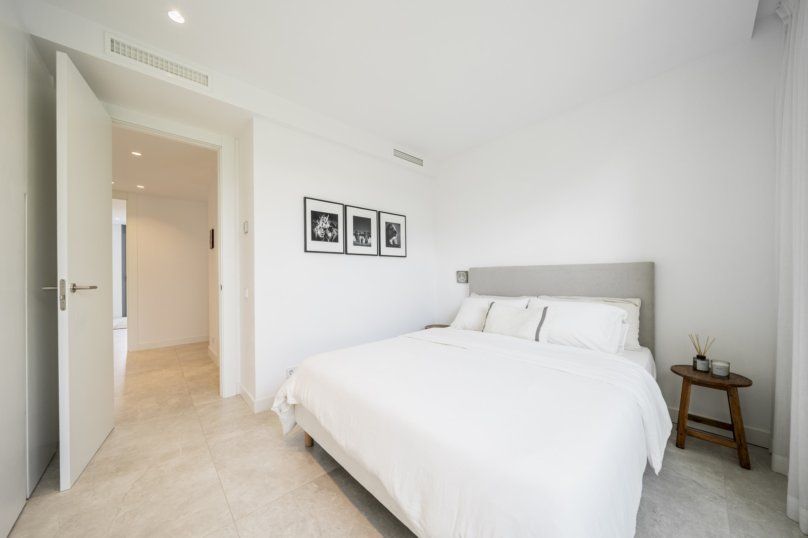 Luxury Ground Floor Apartment with Garden and Partial Sea Views in Marbella East · Photo 19