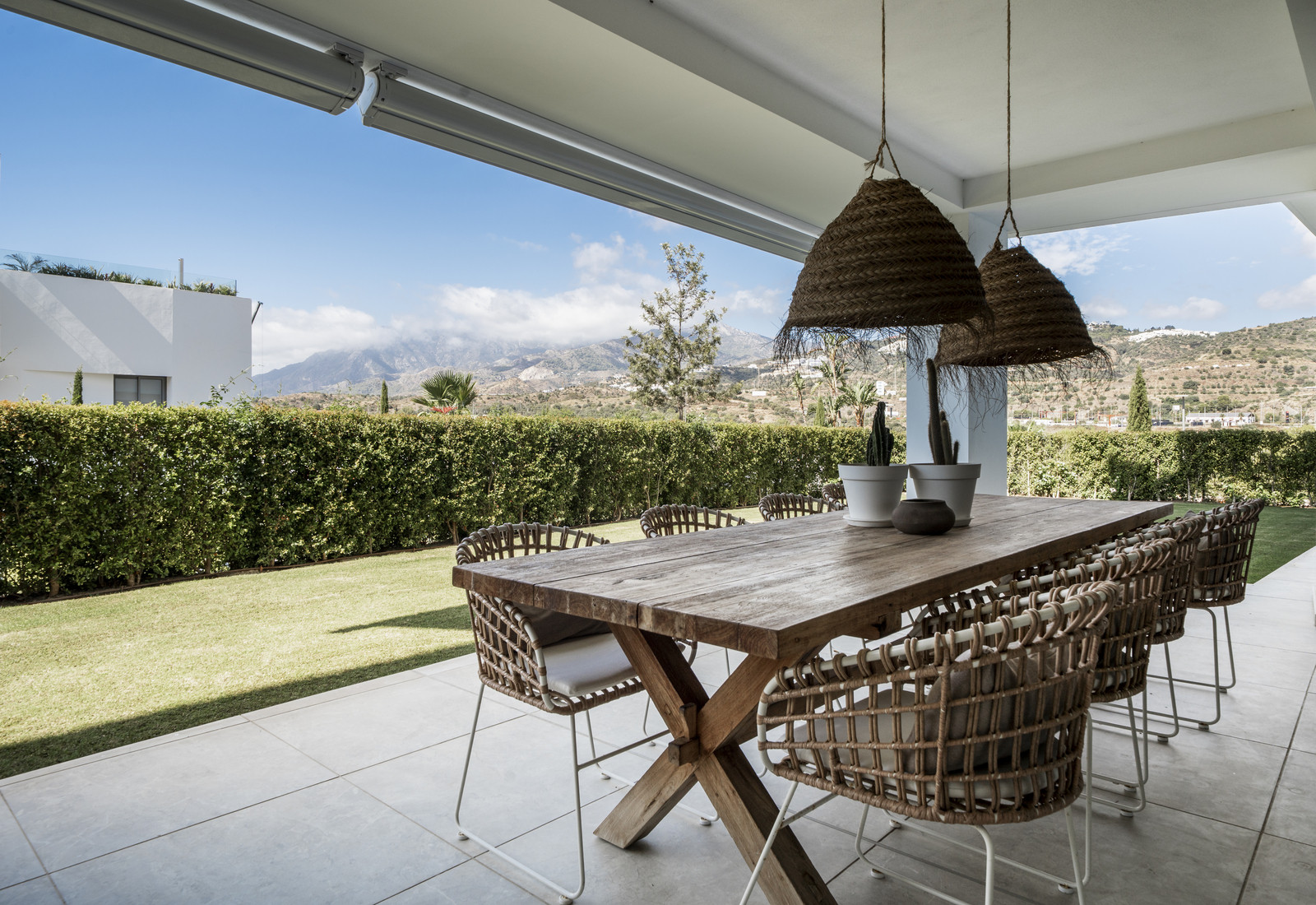 Luxury Ground Floor Apartment with Garden and Partial Sea Views in Marbella East · Photo 35