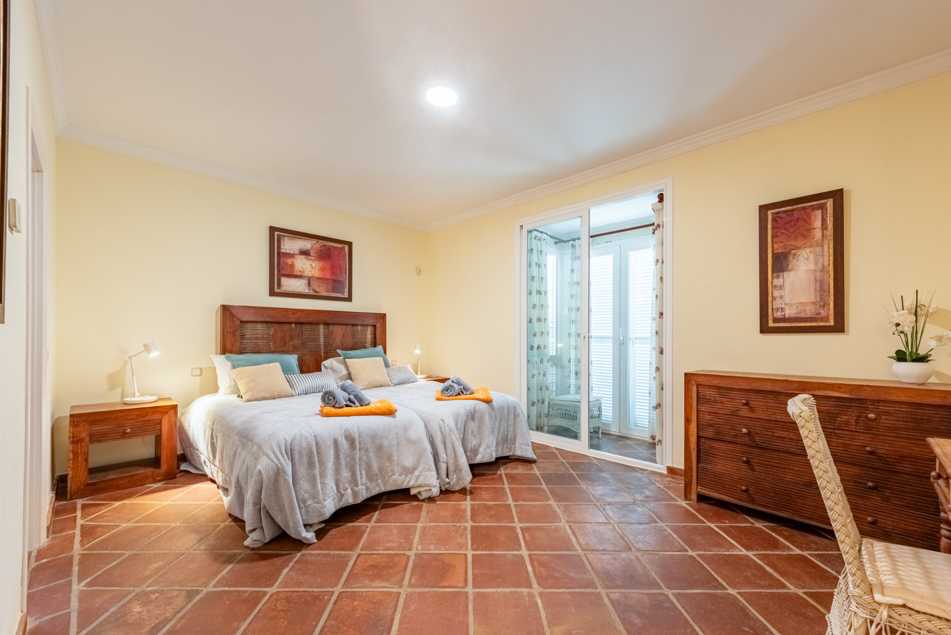 Unique Semi-detached Villa on the beach in La Perla de la Bahía, Casares · Photo 22