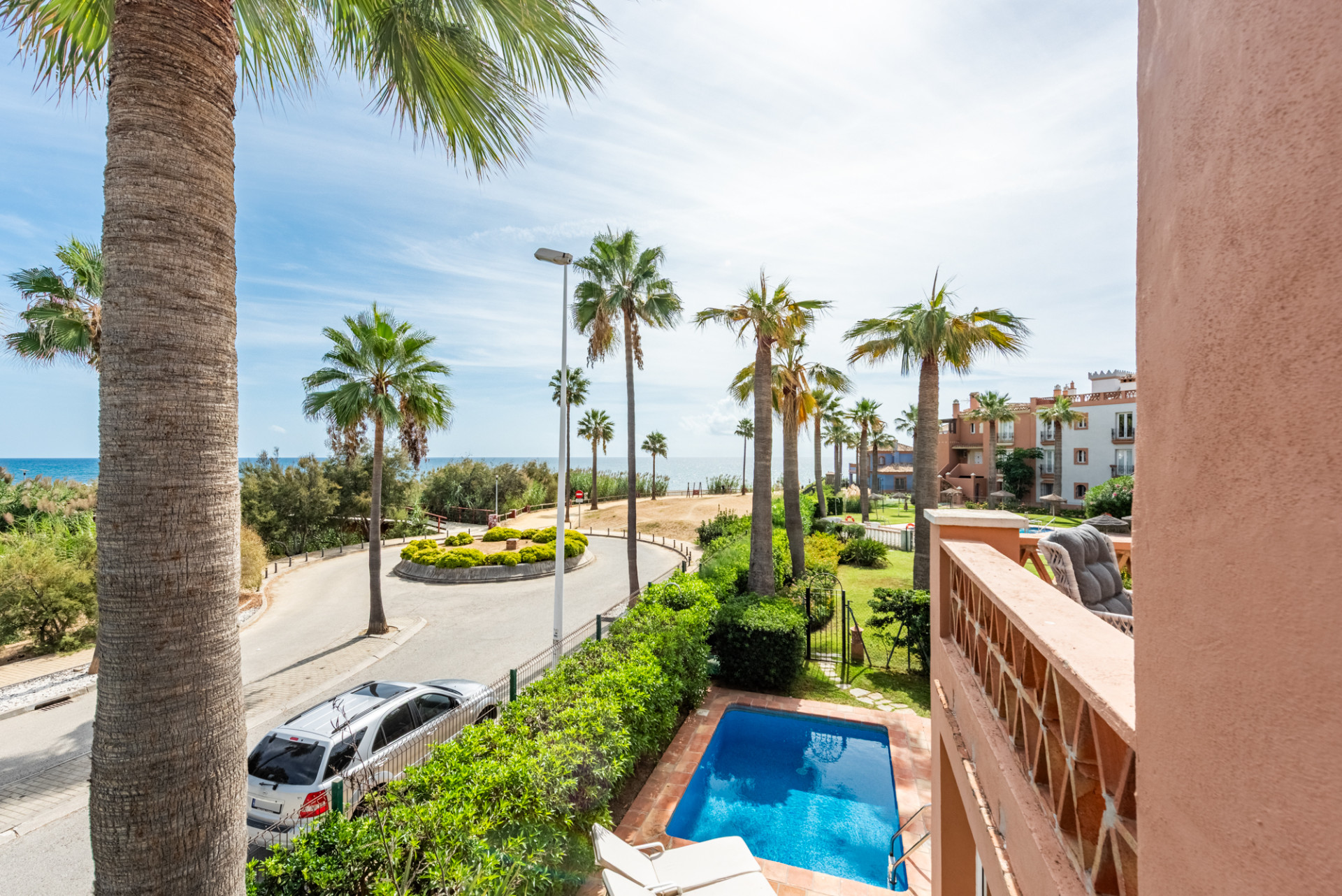 Unique Semi-detached Villa on the beach in La Perla de la Bahía, Casares · Photo 35
