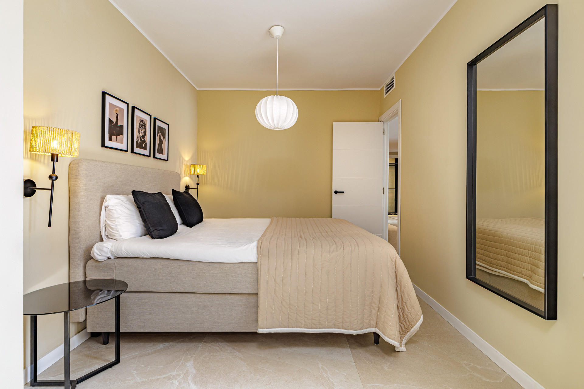 Stunning Renovated 4-Bedroom Apartment in Prime Nueva Andalucía Location · Photo 20