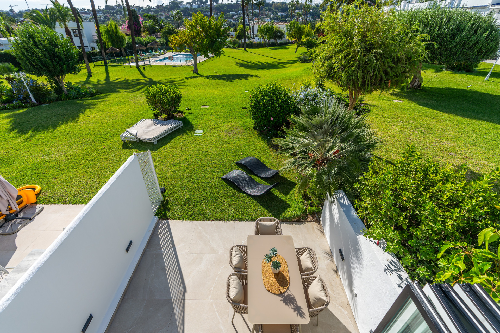 Casa Preciosa, a fully refurbished 4-bedroom, spacious townhouse in The Golf Valley of Nueva Andalucia, Marbella · Photo 9