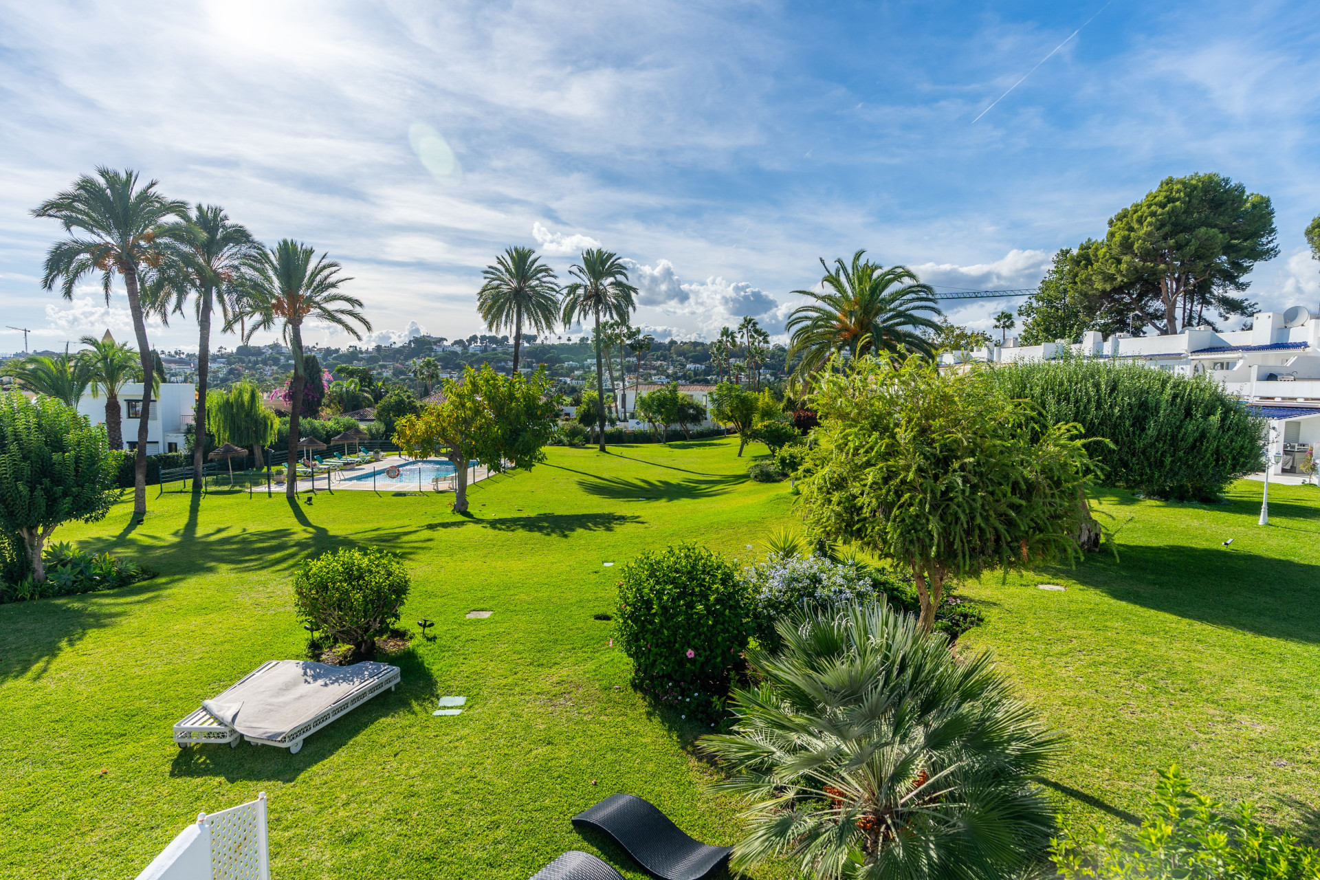 Casa Preciosa, a fully refurbished 4-bedroom, spacious townhouse in The Golf Valley of Nueva Andalucia, Marbella · Photo 21