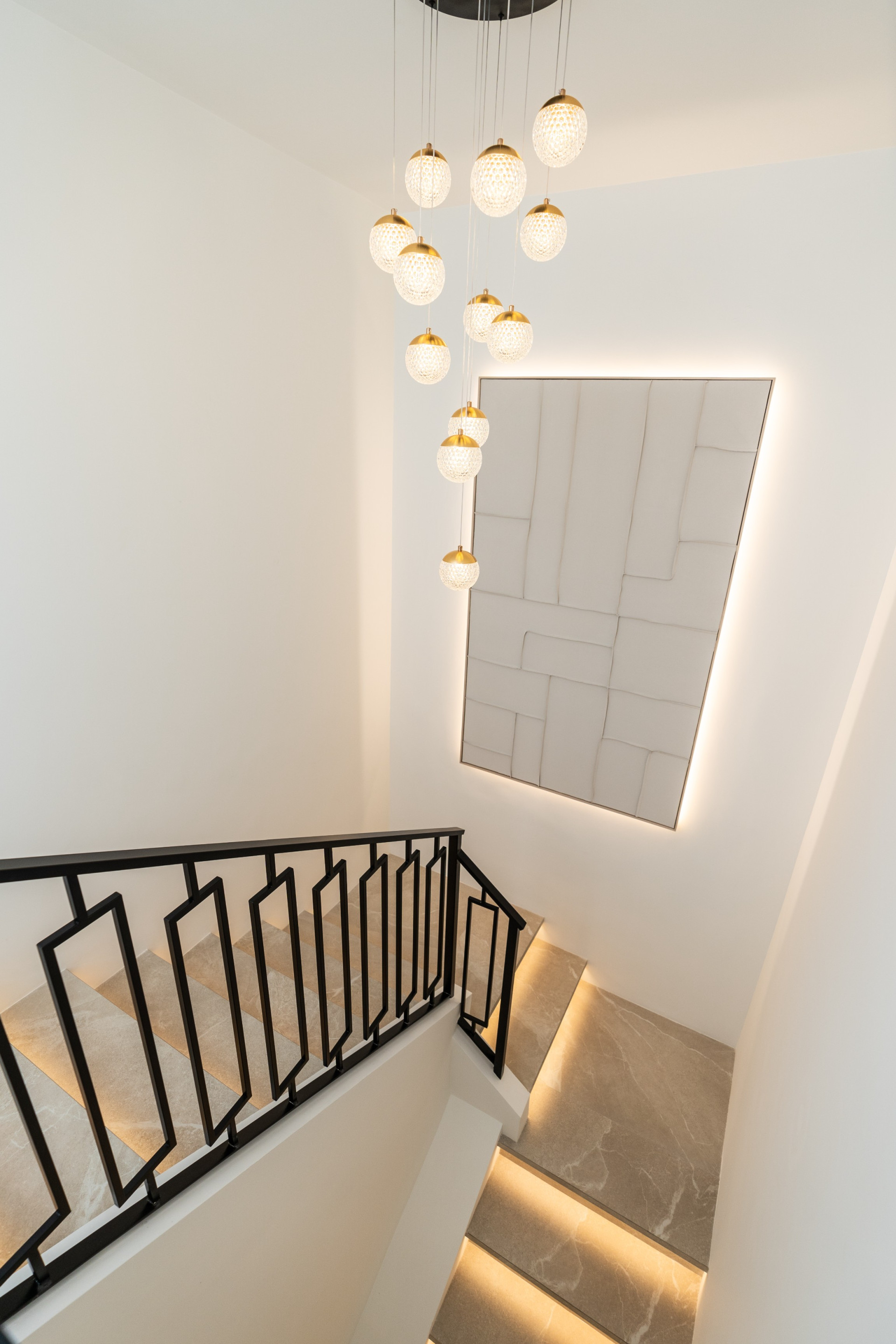 Casa Preciosa, a fully refurbished 4-bedroom, spacious townhouse in The Golf Valley of Nueva Andalucia, Marbella · Photo 16