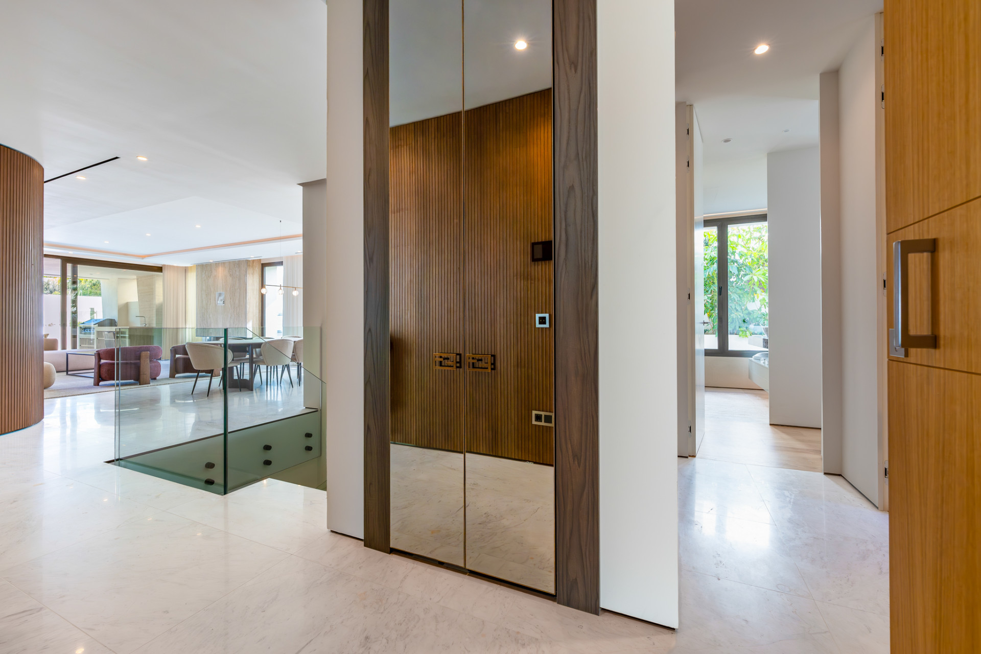 Stunning 4-Bedroom Ground Floor Apartment in Epic Phase 3, Marbella Golden Mile · Photo 18