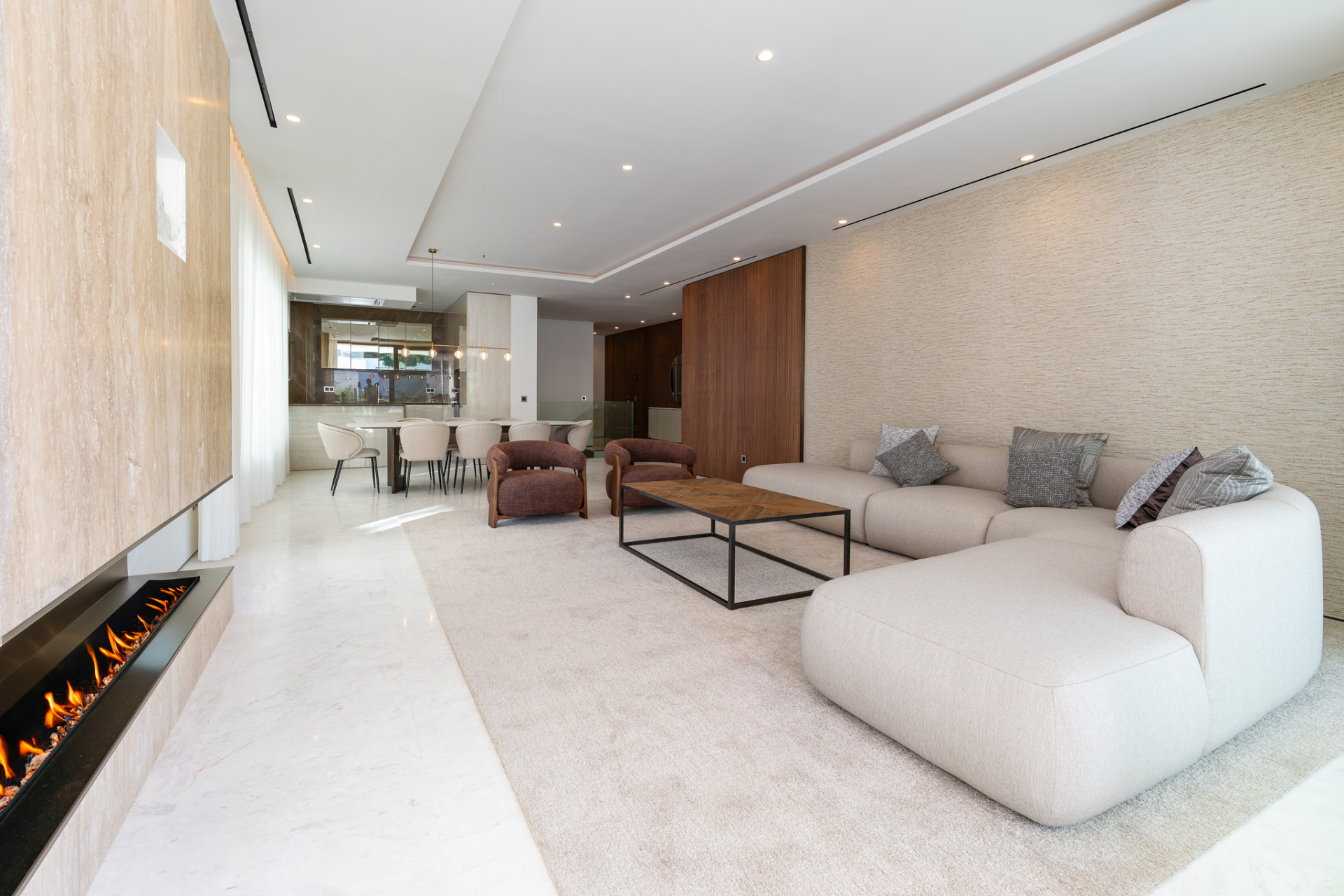 Stunning 4-Bedroom Ground Floor Apartment in Epic Phase 3, Marbella Golden Mile · Photo 10