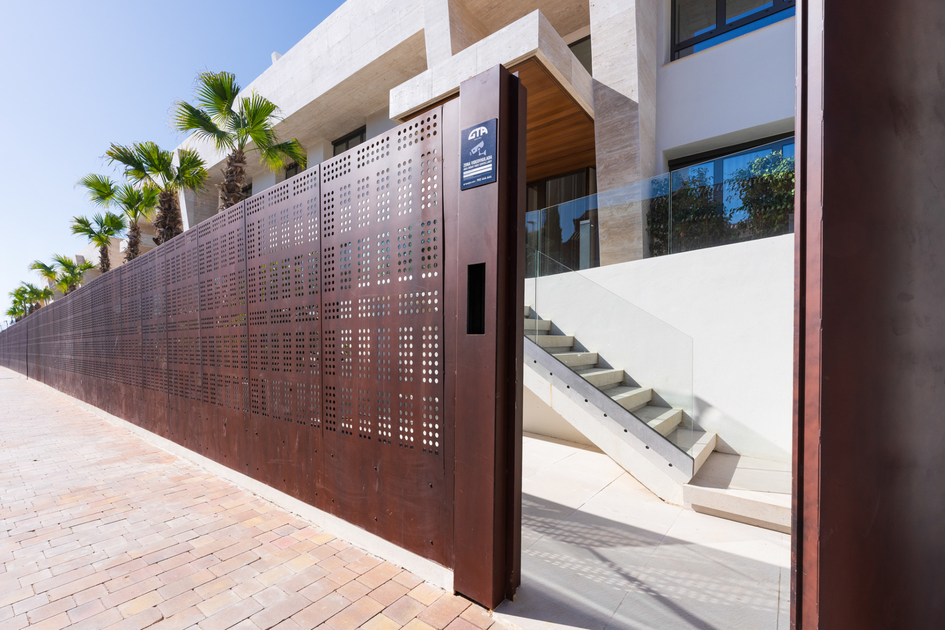 Stunning 4-Bedroom Ground Floor Apartment in Epic Phase 3, Marbella Golden Mile · Photo 29