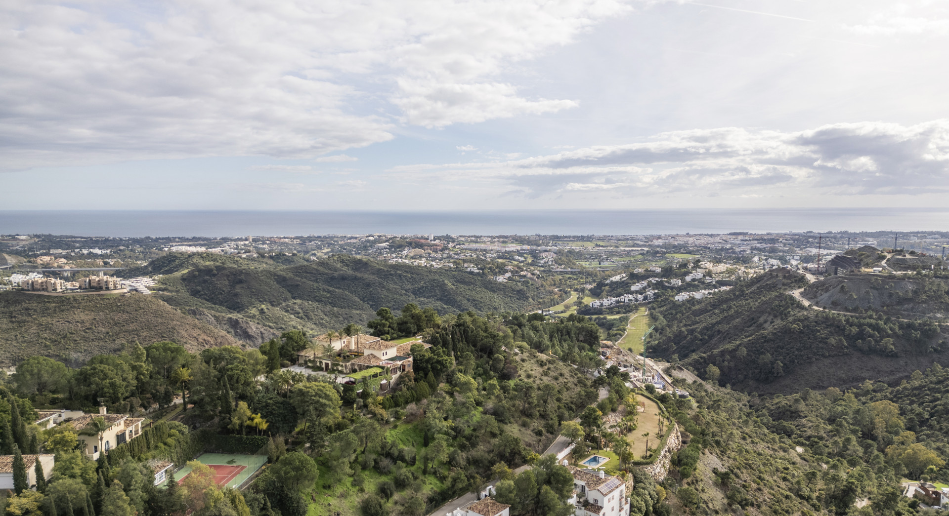 Timeless Luxury Villa in El Madroñal · Photo 40