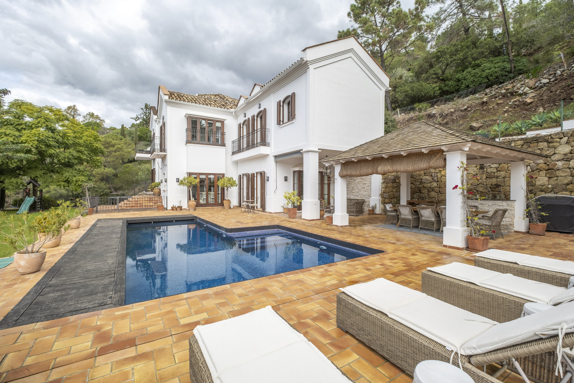 Timeless Luxury Villa in El Madroñal · Photo 36