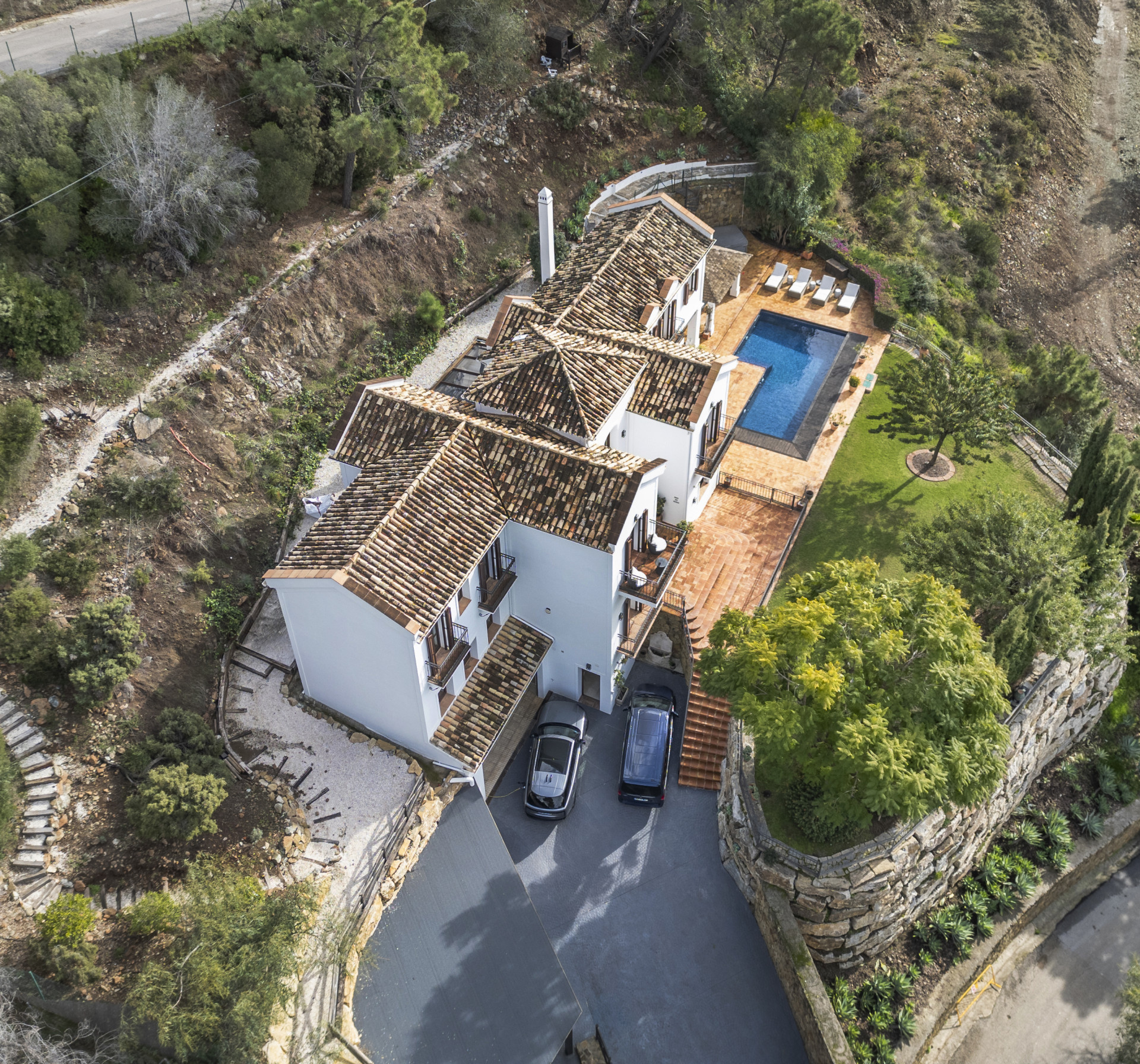 Timeless Luxury Villa in El Madroñal · Photo 38