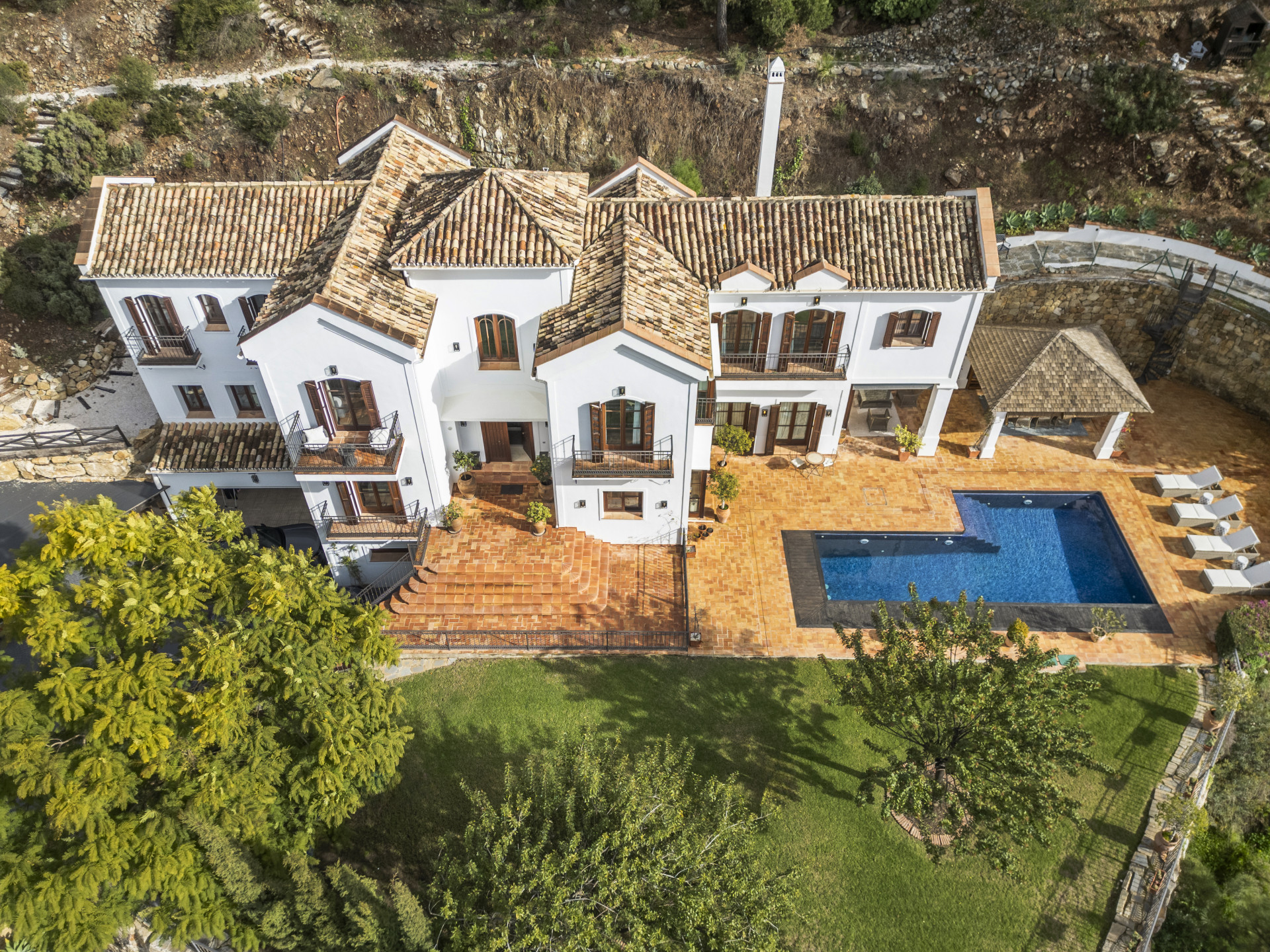 Timeless Luxury Villa in El Madroñal · Photo 37