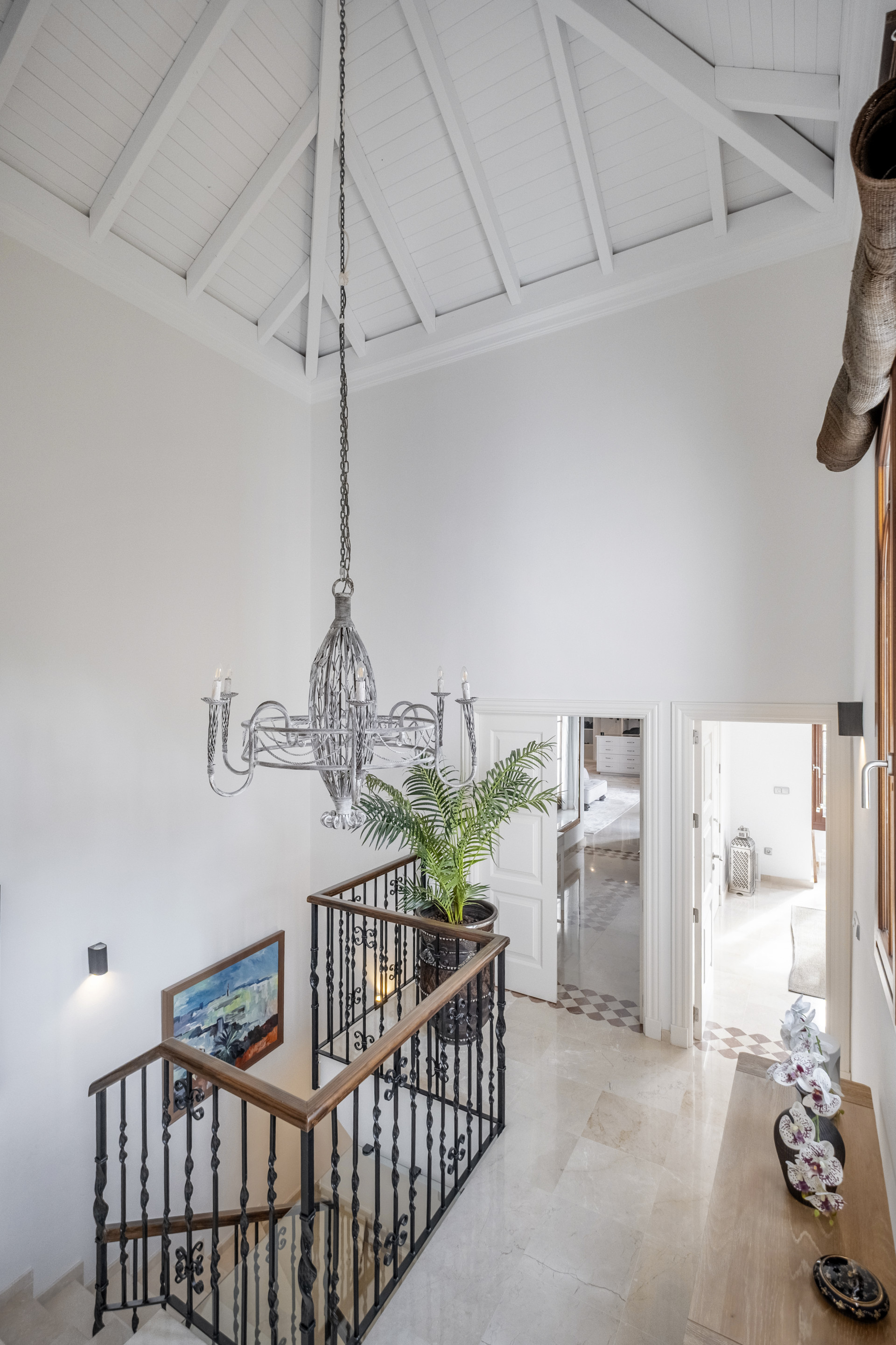 Timeless Luxury Villa in El Madroñal · Photo 14