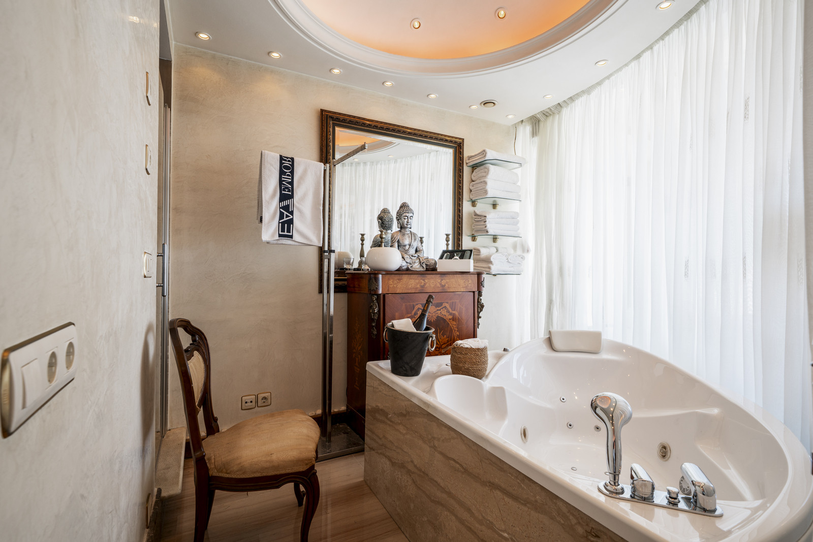 Prestige Living and Investment Opportunity in the Heart of Puerto Banús · Photo 17