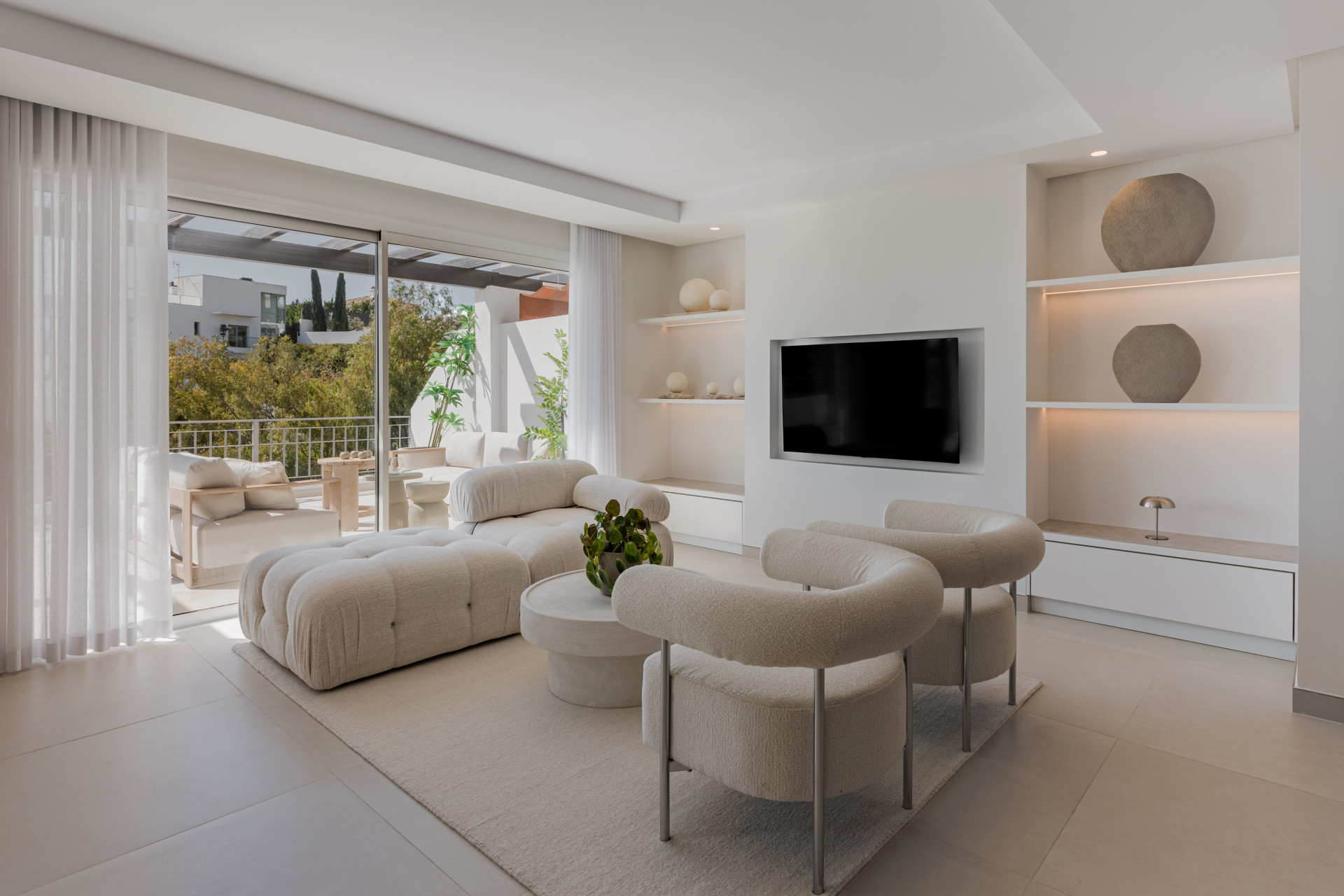Stunning Duplex Penthouse with Private Pool and Panoramic Views in La Quinta, Benahavís · Photo 10